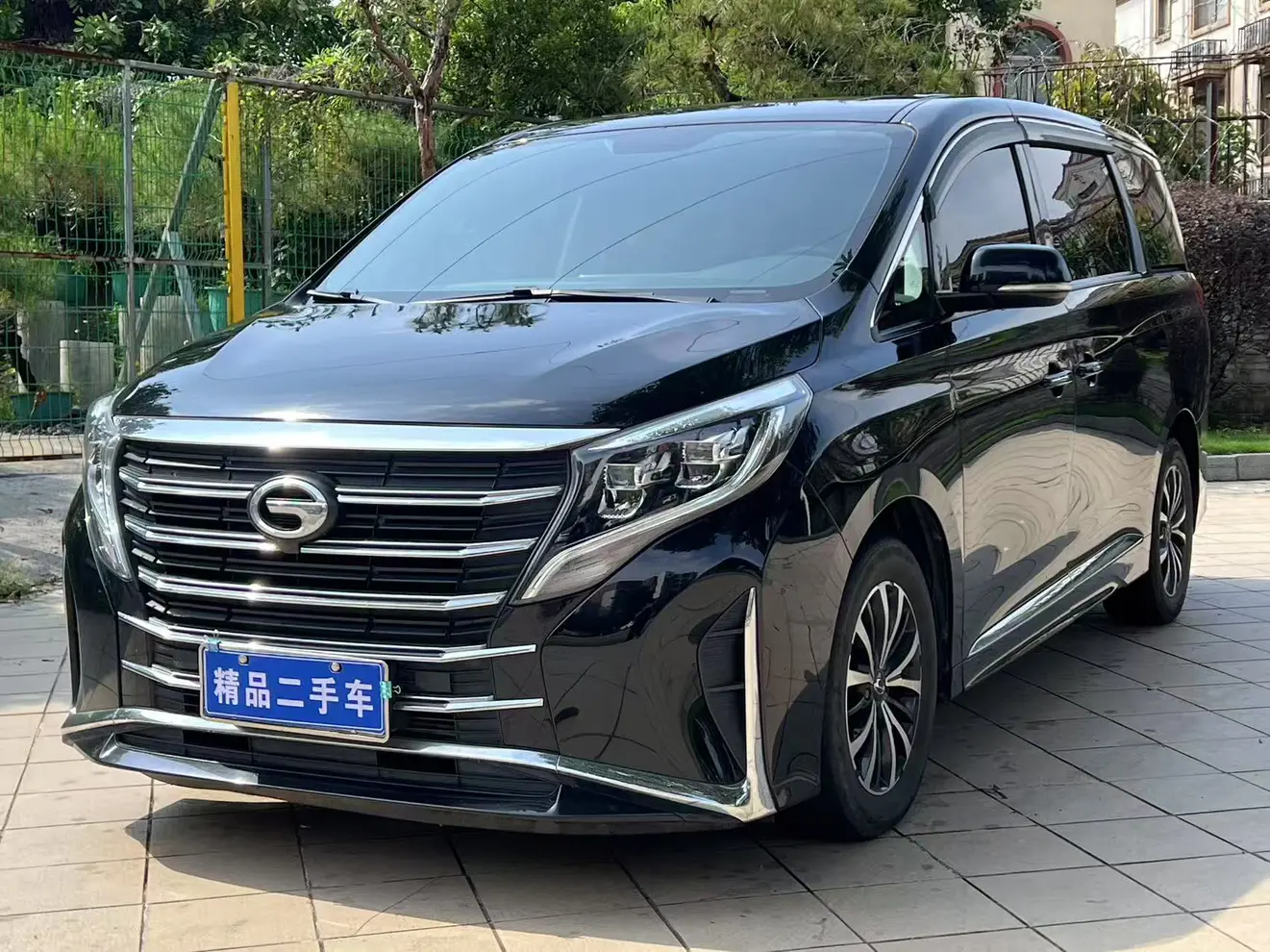 GAC Trumpchi M8  из Китая