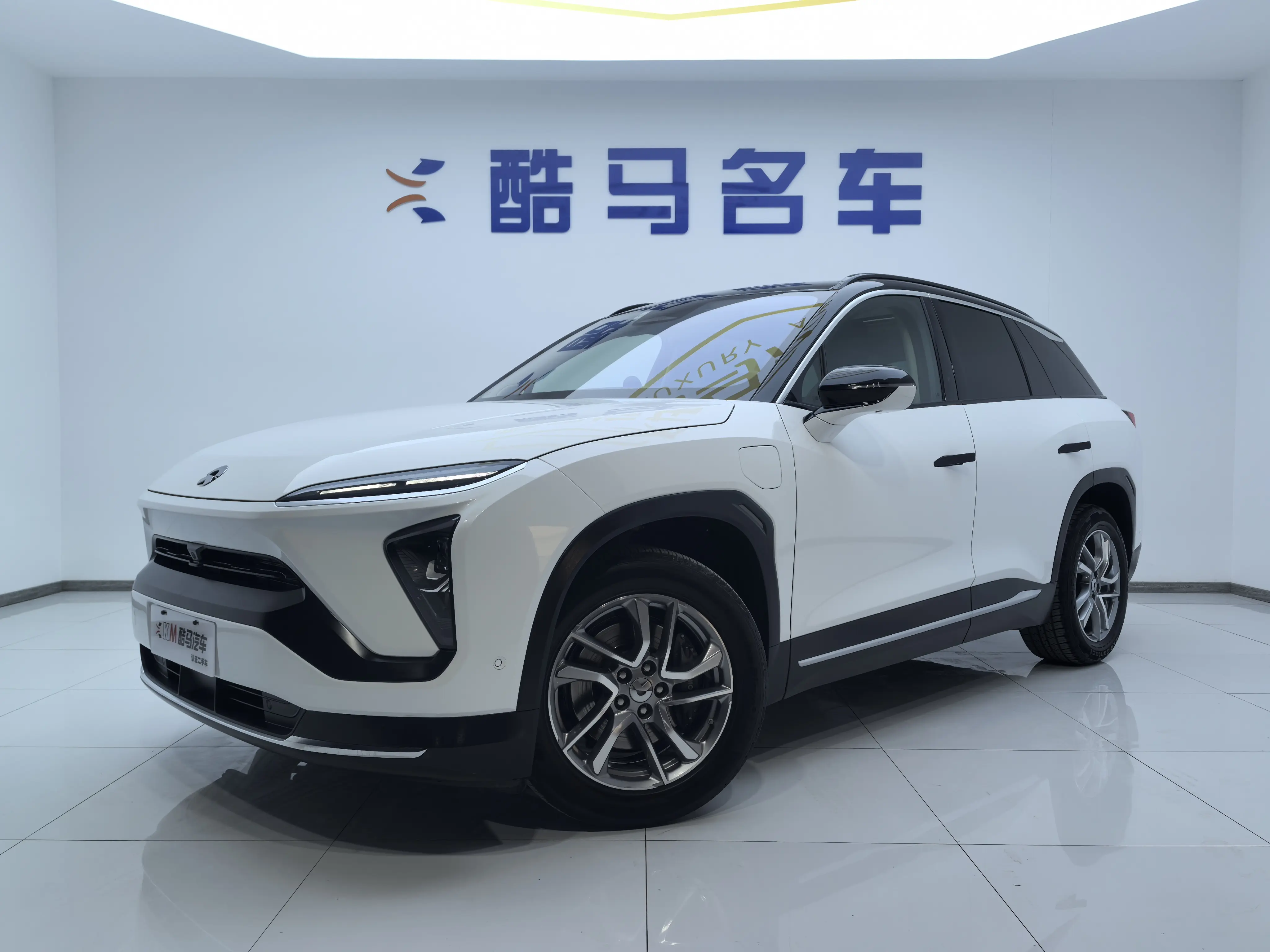 NIO ES6