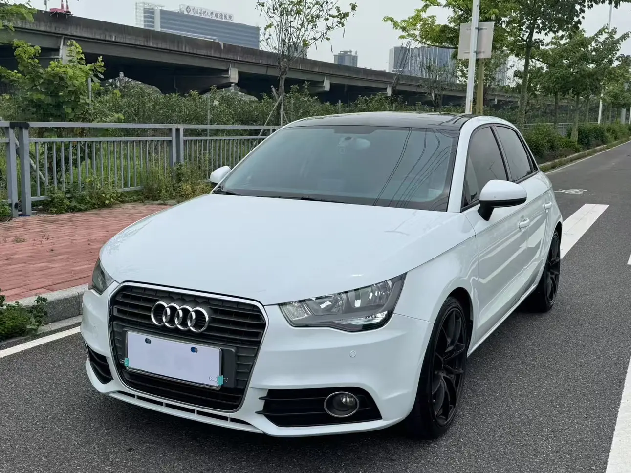 Audi A1  из Китая