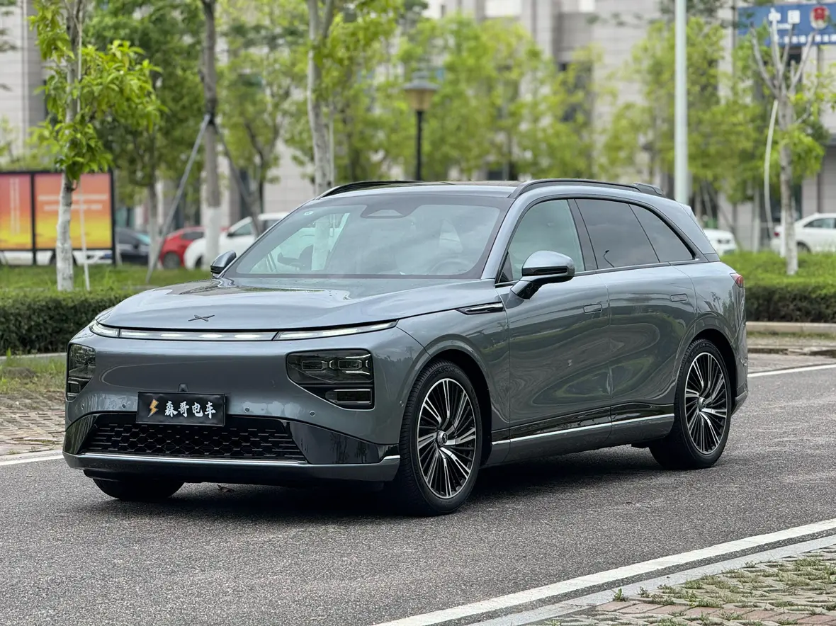 Xpeng G9
