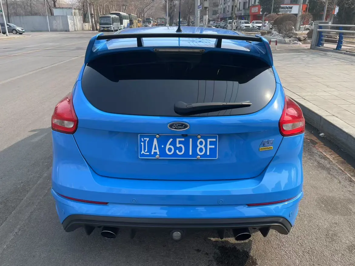 Ford Focus (imported)