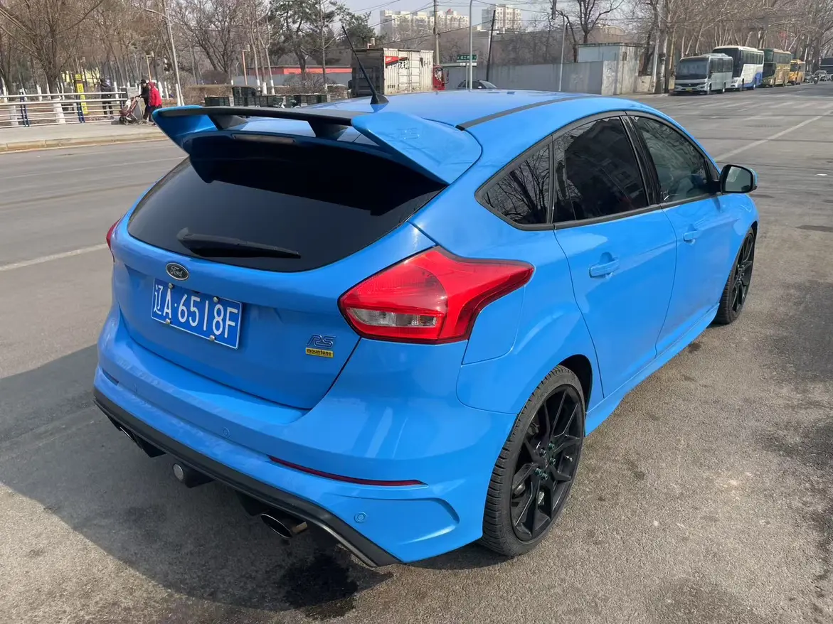 Ford Focus (imported)