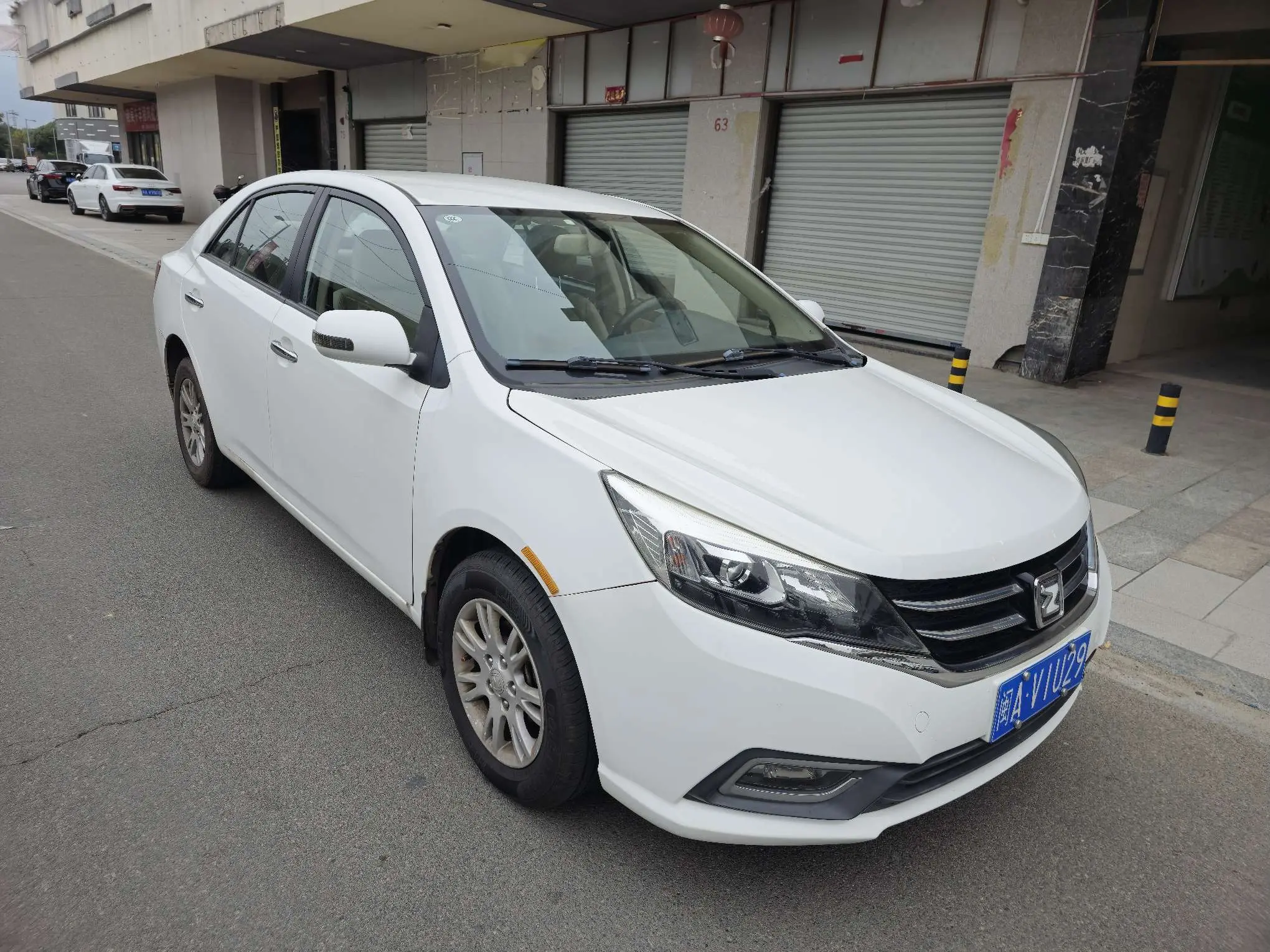 Zotye Z300