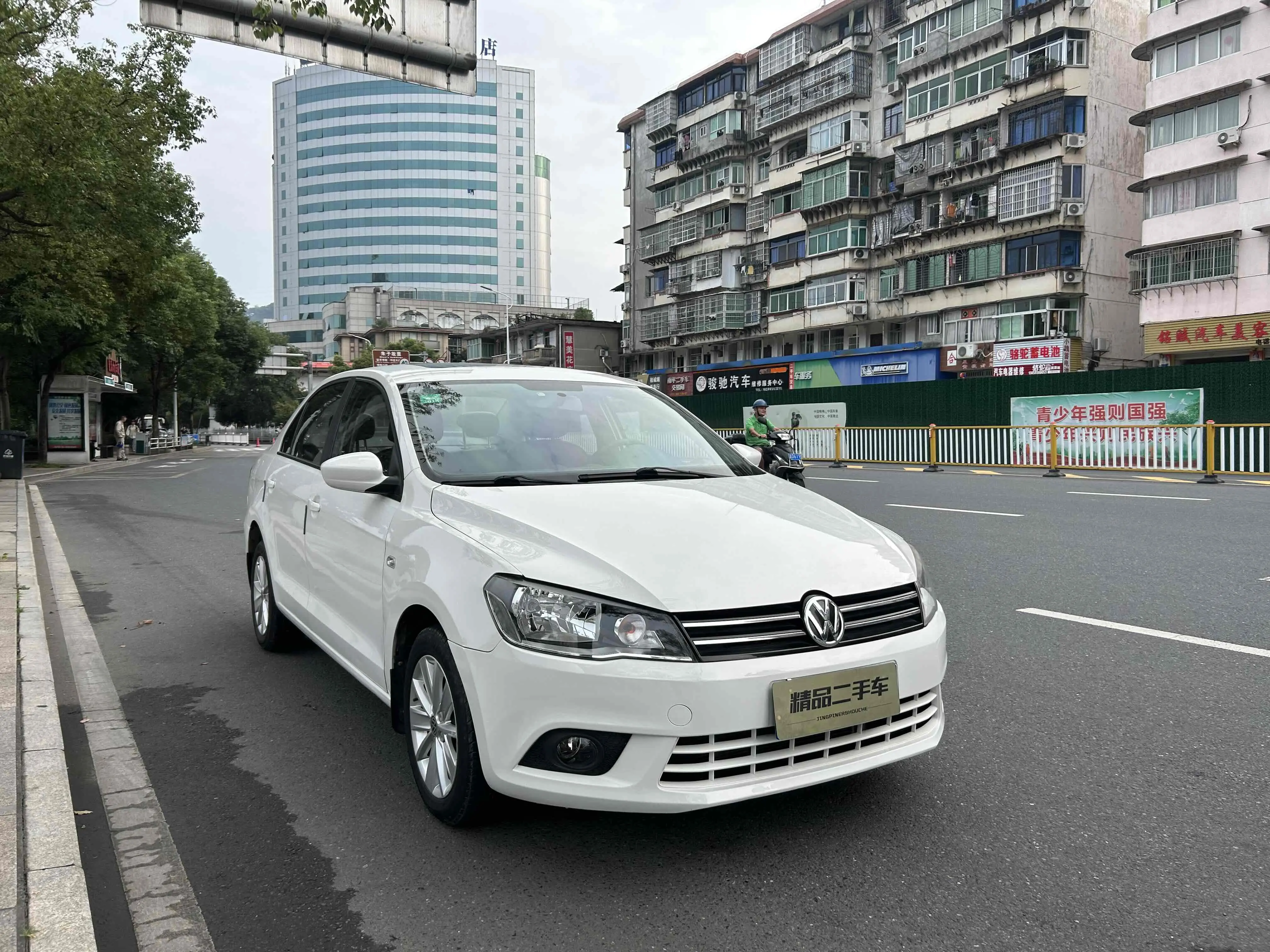 Volkswagen Jetta  из Китая