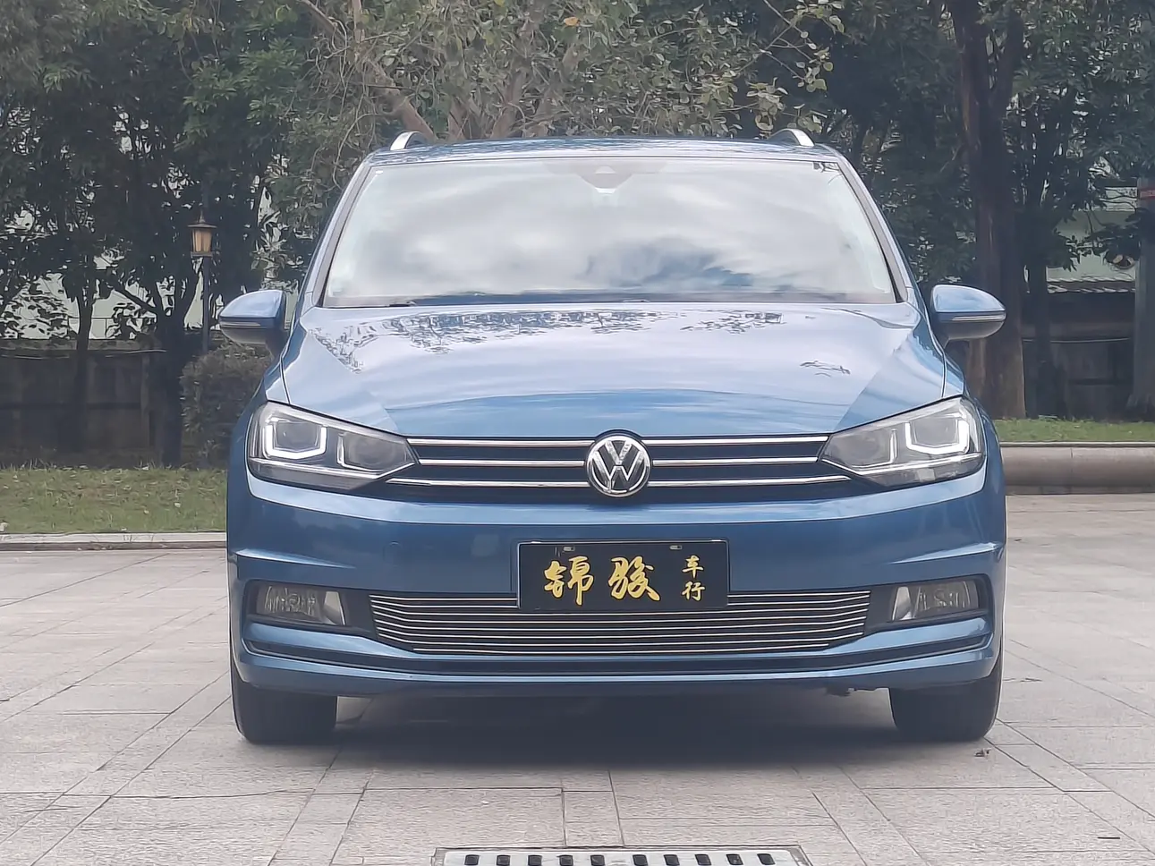 Volkswagen Touran L  из Китая