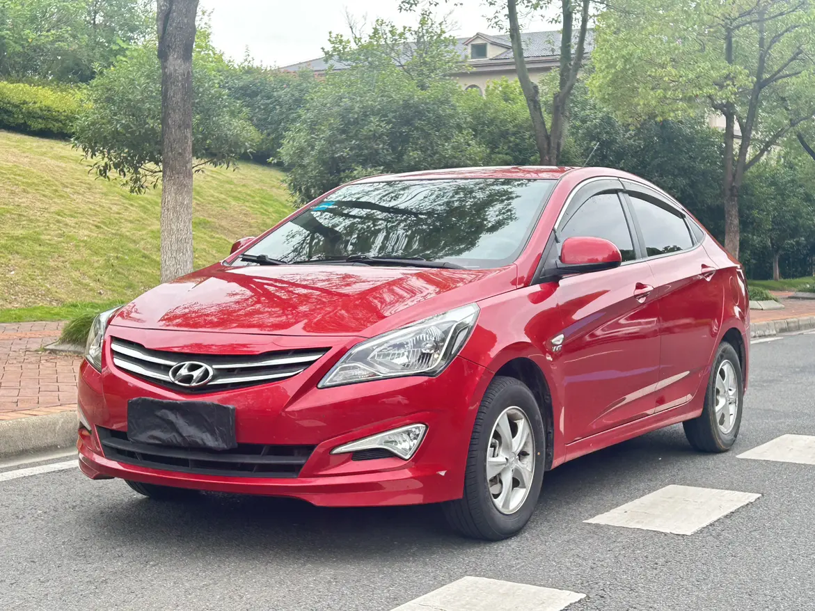 Hyundai Rena