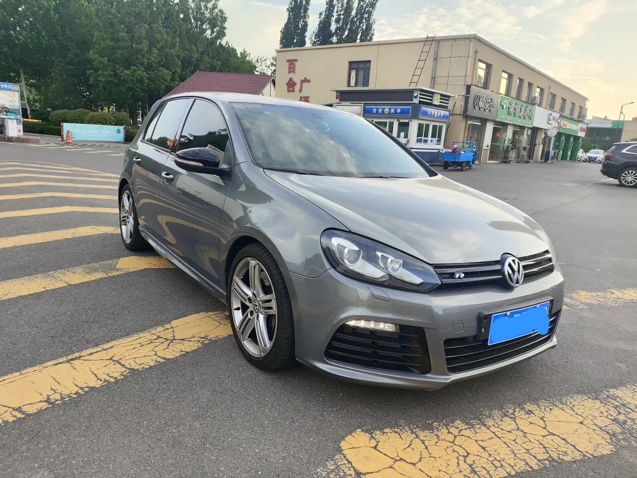 Volkswagen Golf (imported)
