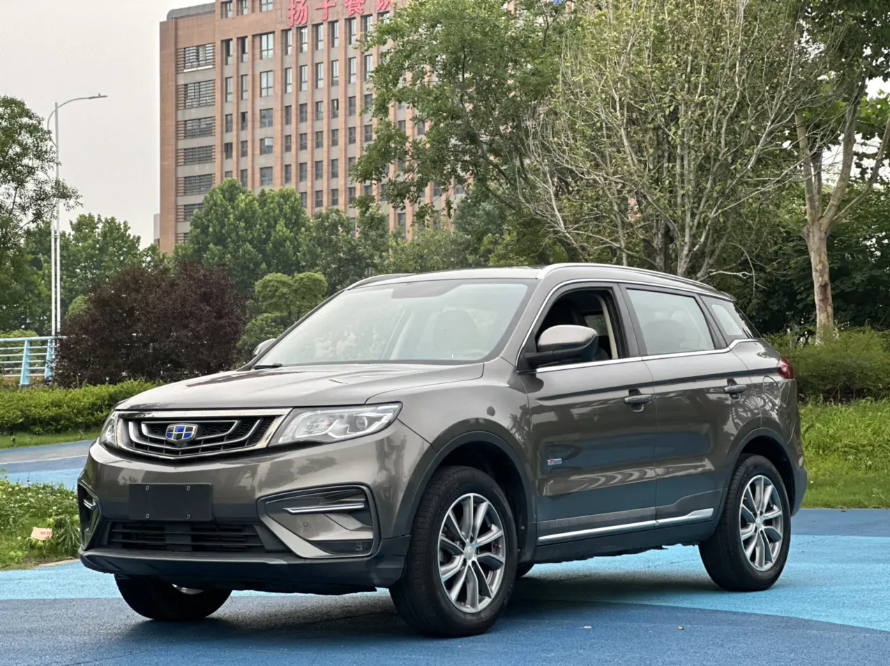Geely Atlas (Boyue)  из Китая
