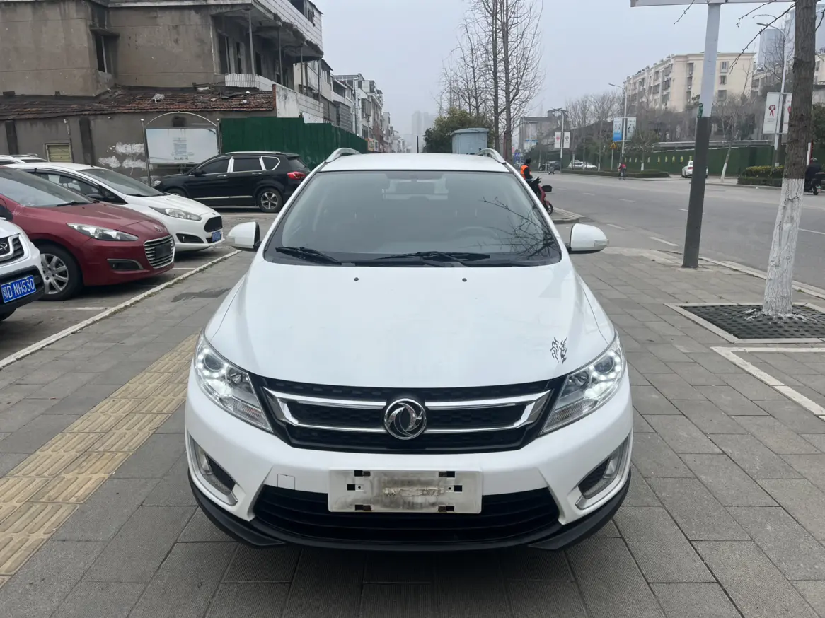 Dongfeng Fengshen AX3