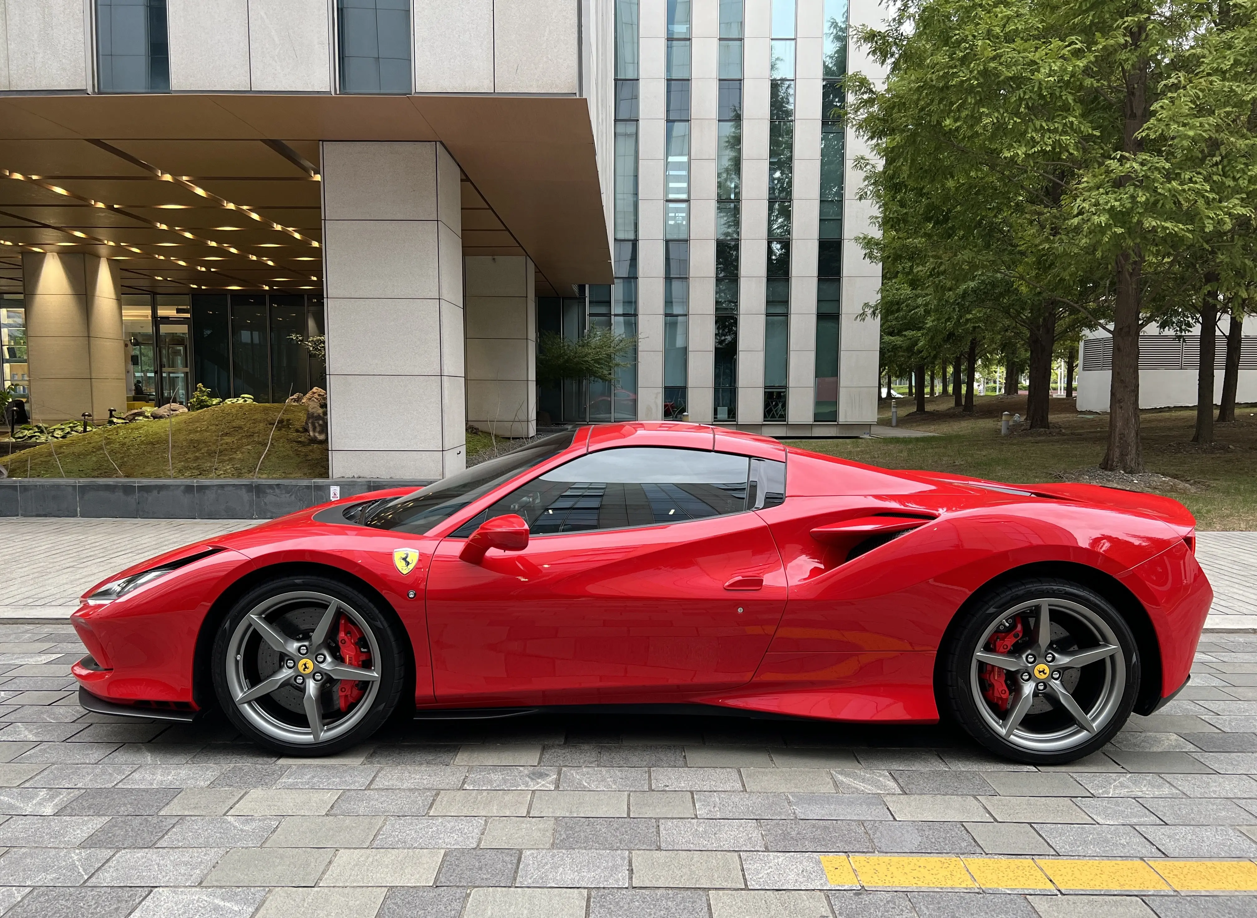Ferrari F8