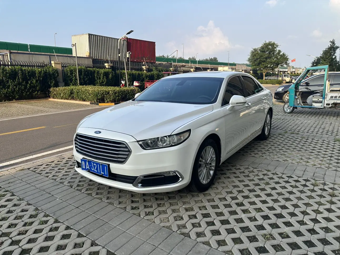 Ford Taurus