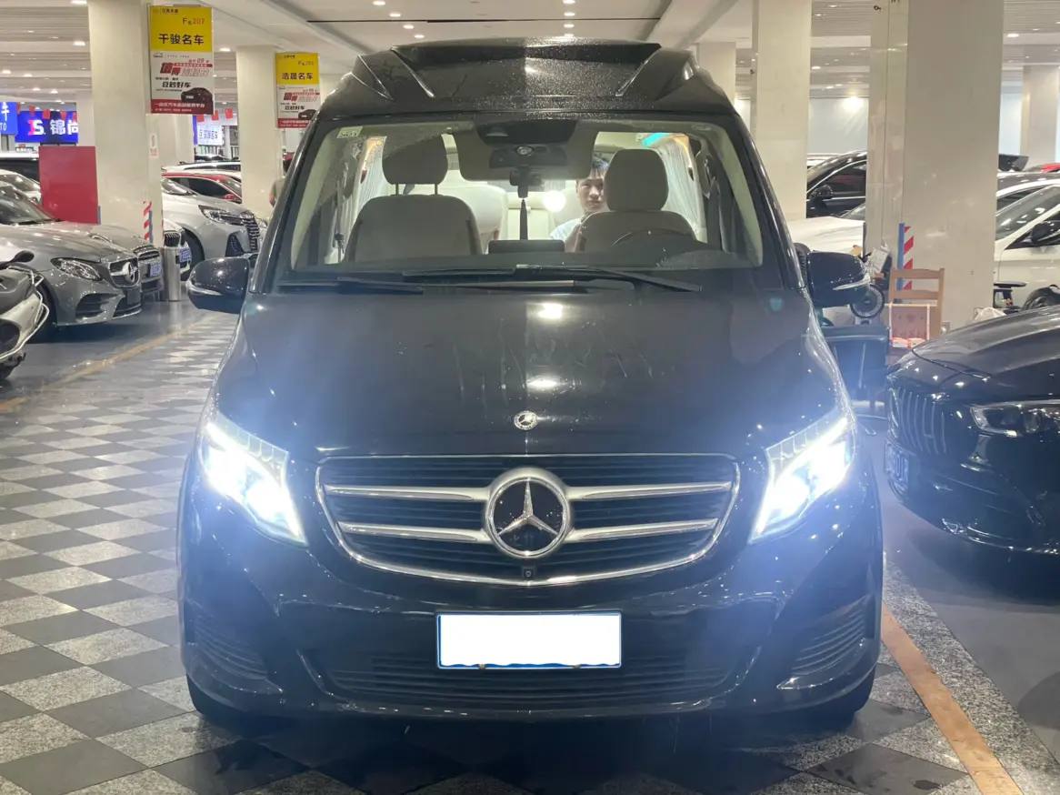 Mercedes-Benz Mercedes Benz V Class