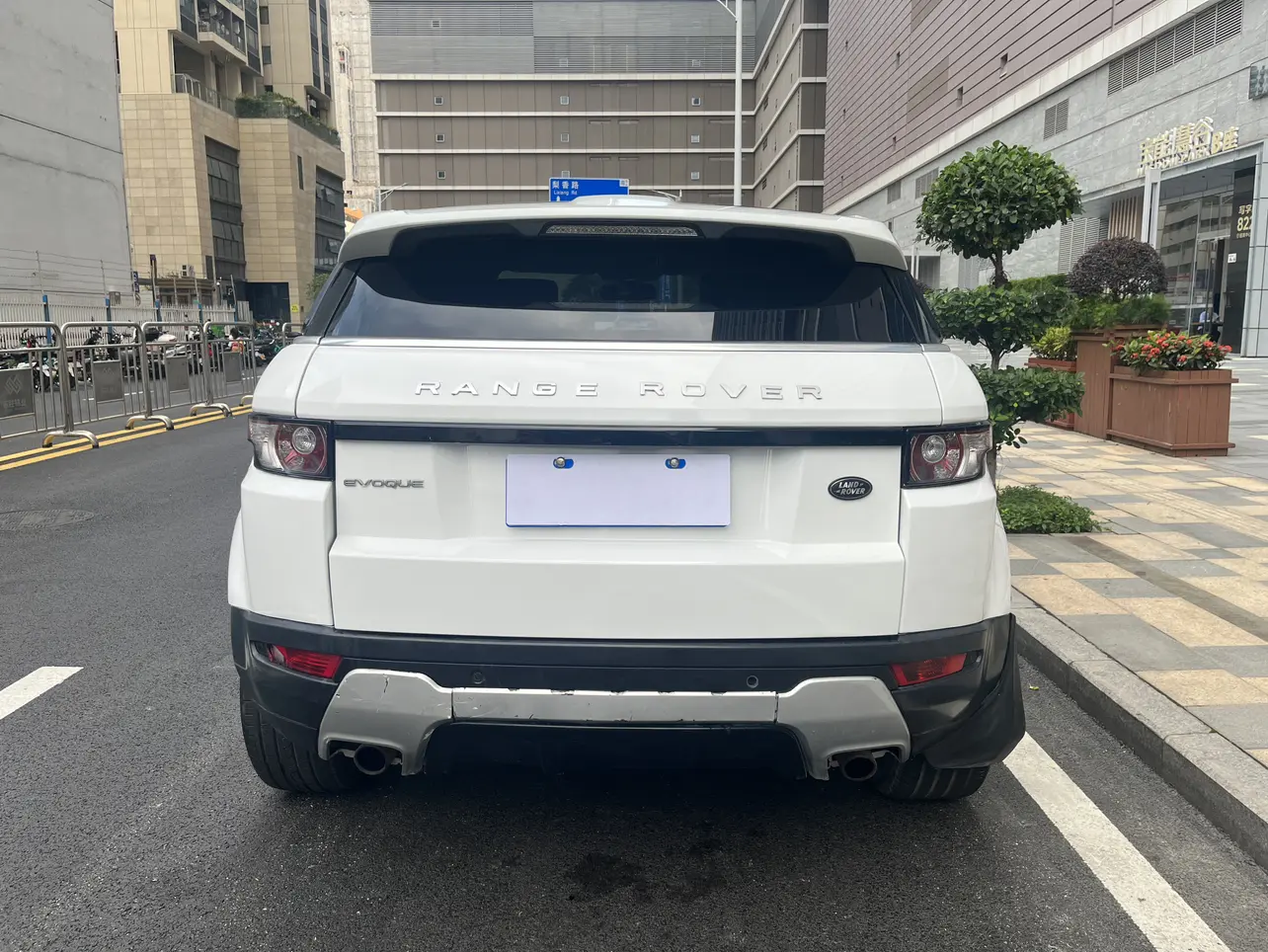 Land Rover Range Rover Evoque (imported)