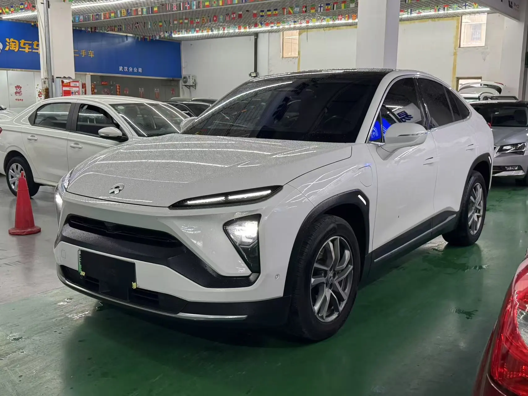 NIO EC6  из Китая