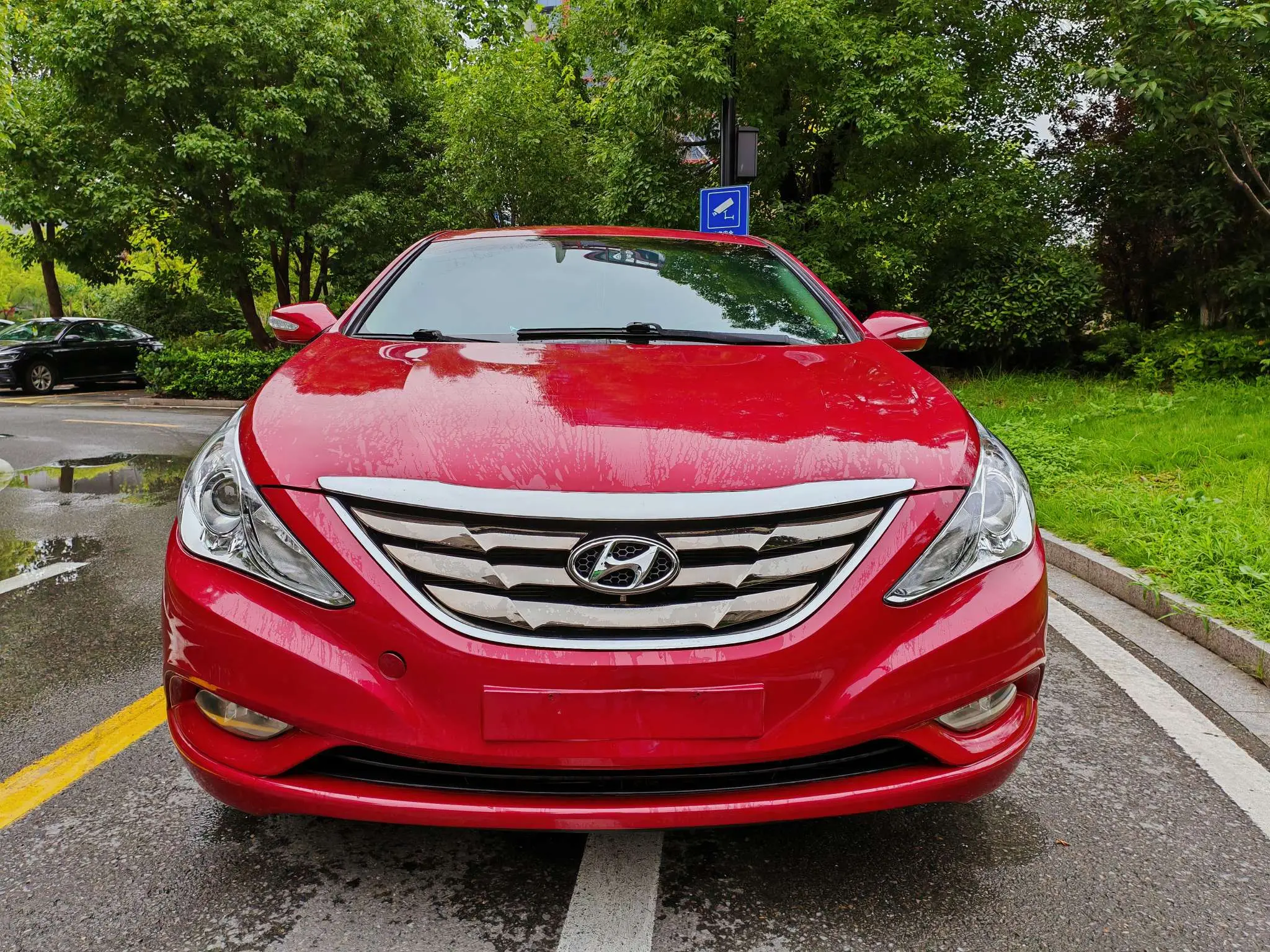 Hyundai Sonata eight