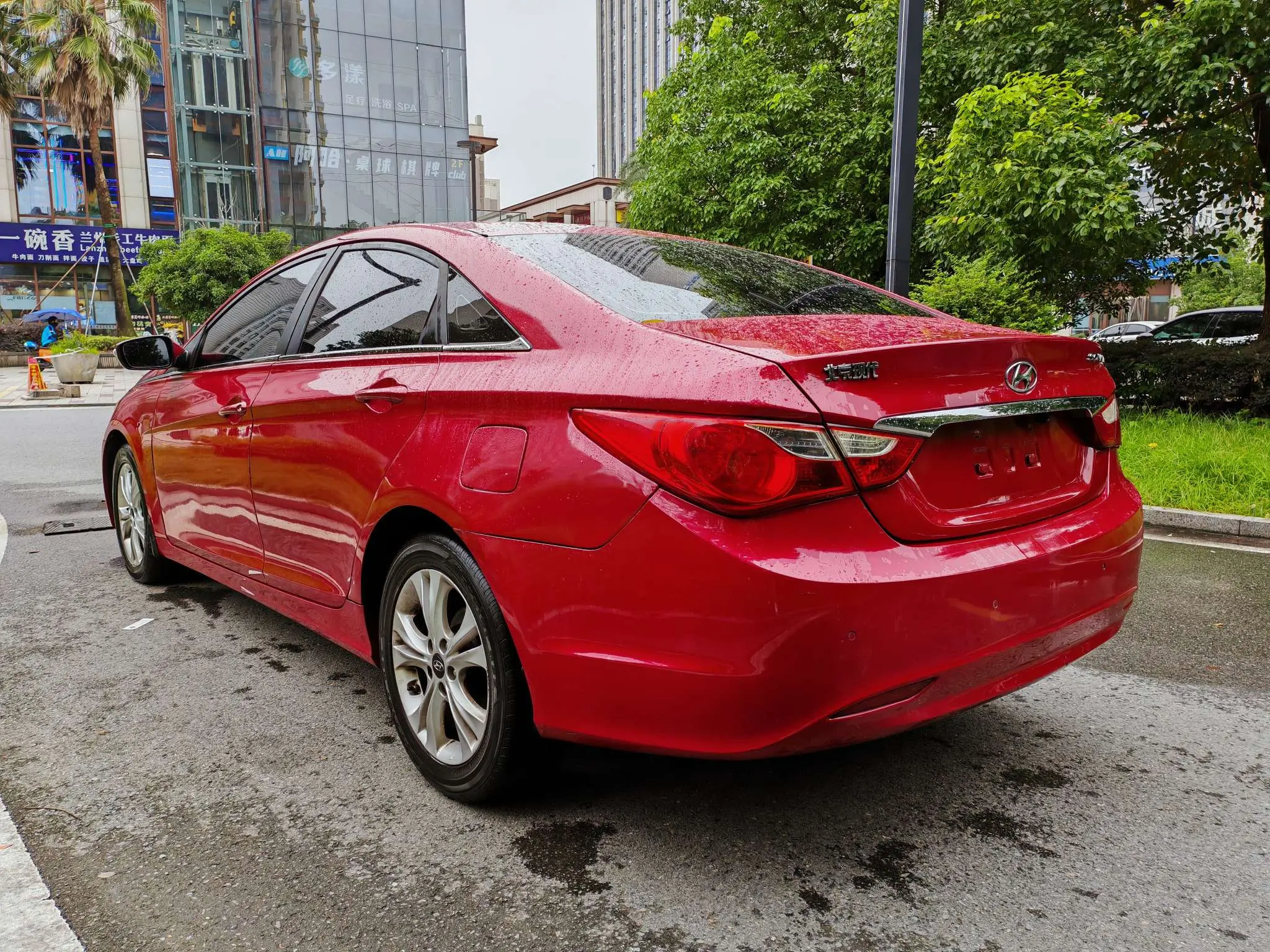 Hyundai Sonata eight