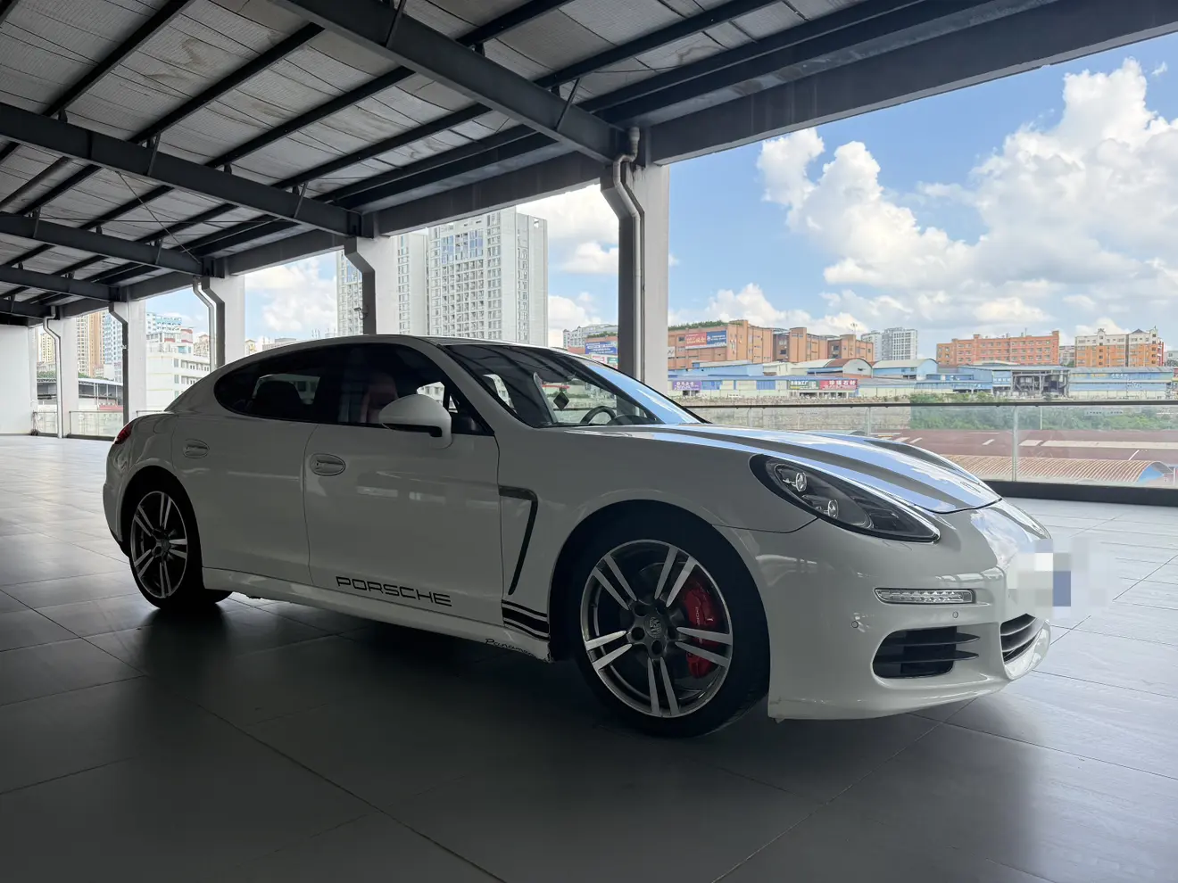 Porsche Panamera