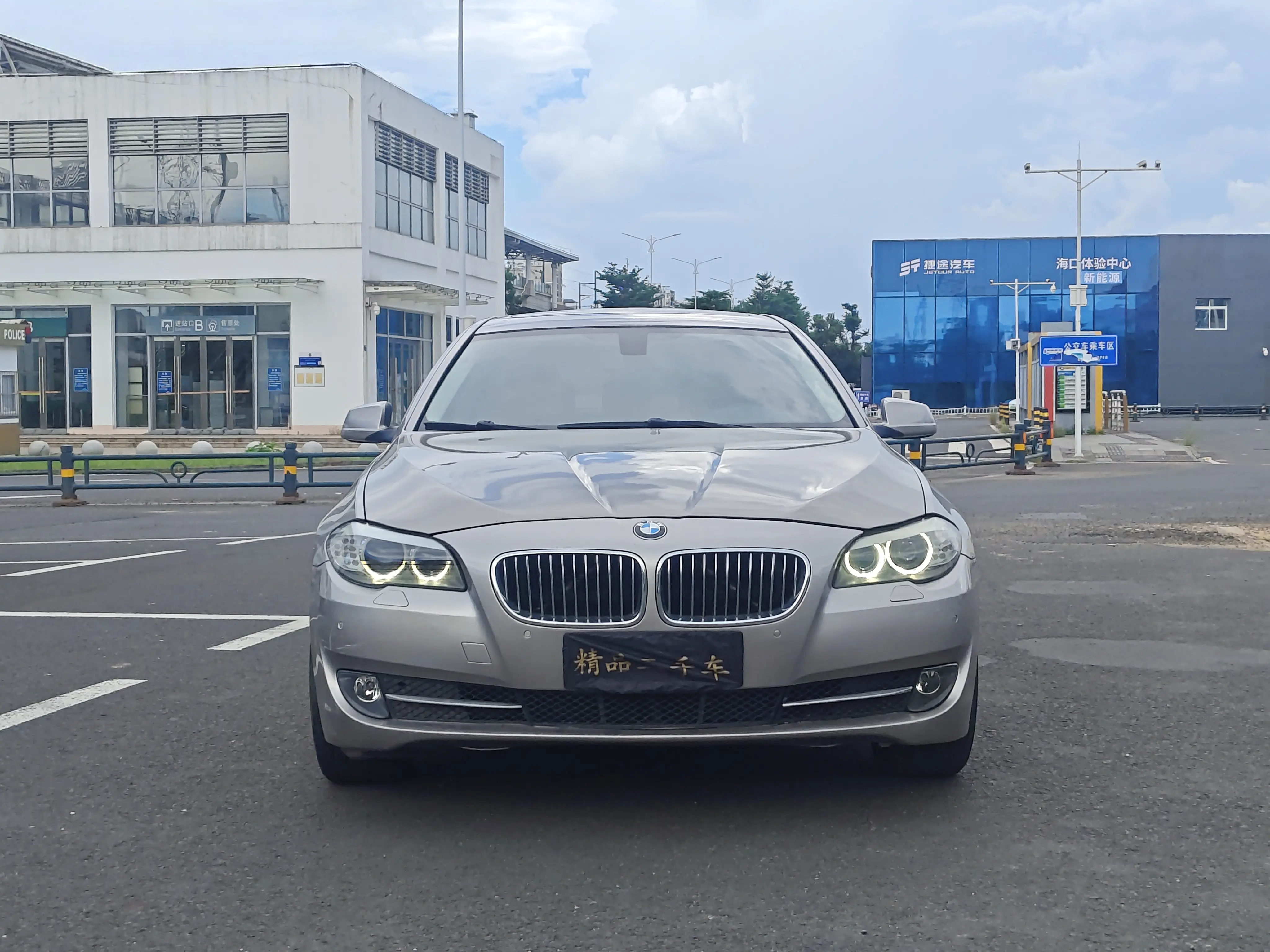 BMW 5 Series  из Китая