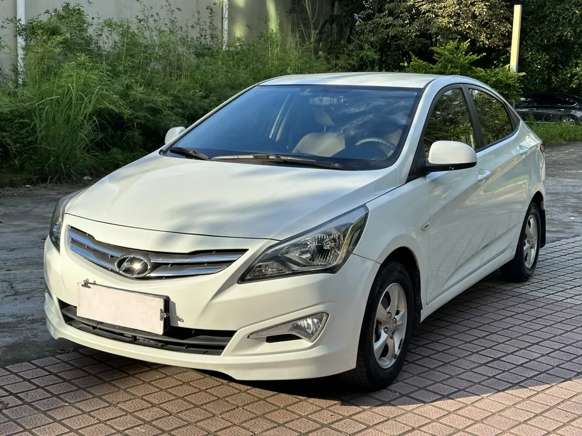 Hyundai Rena