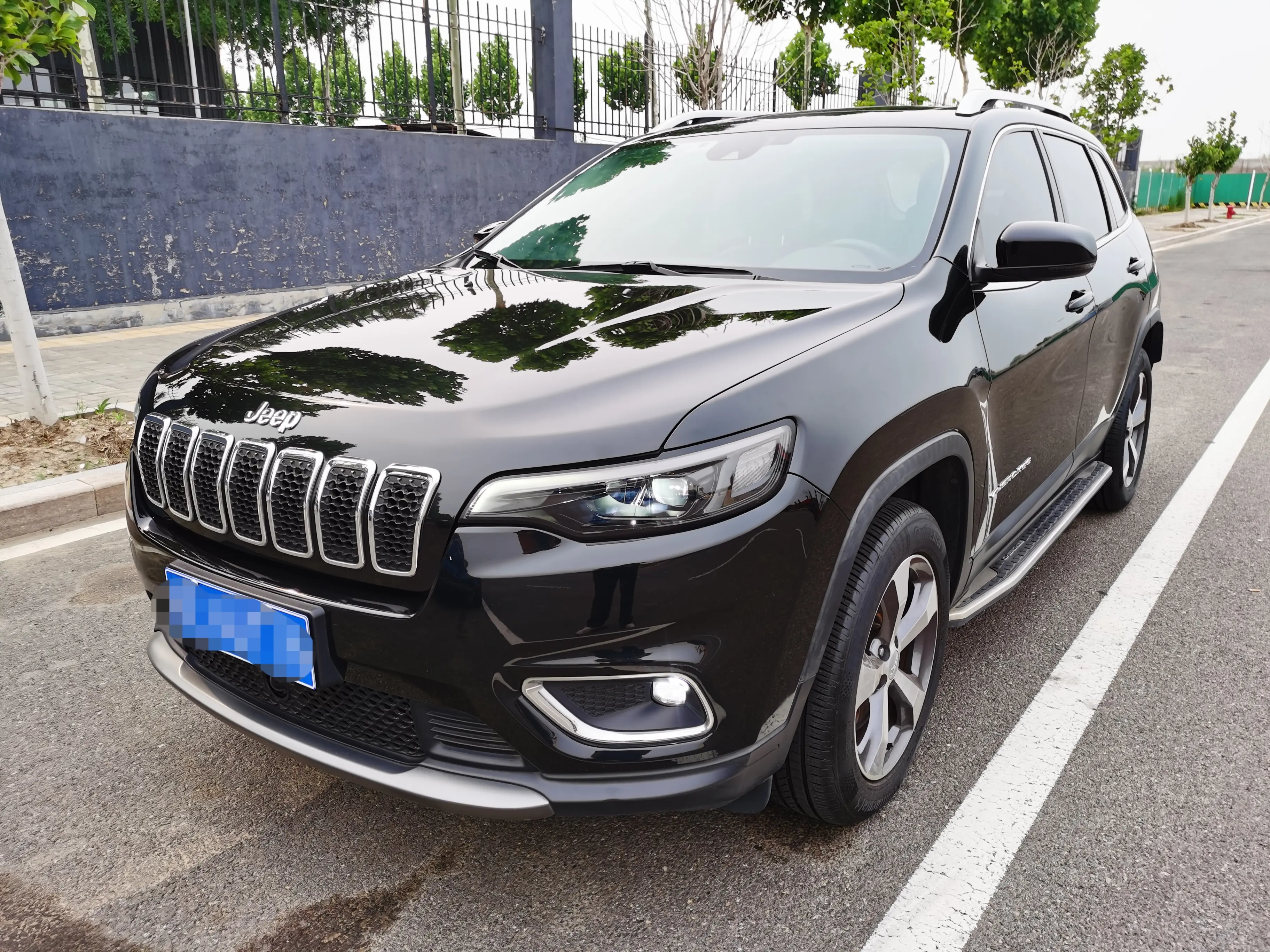 Jeep Free light