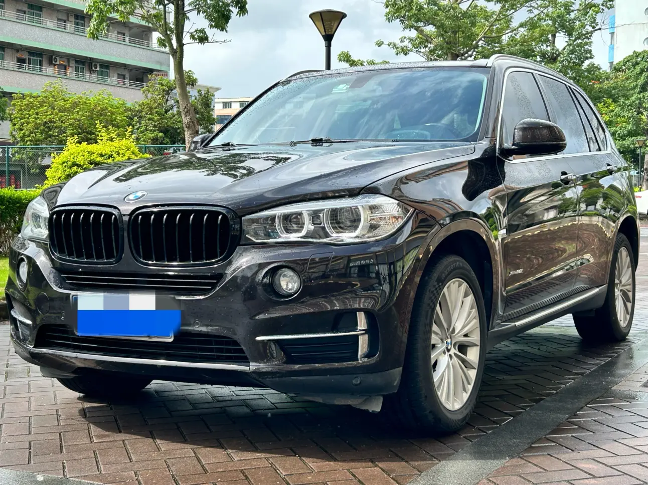 BMW X5 (imported)