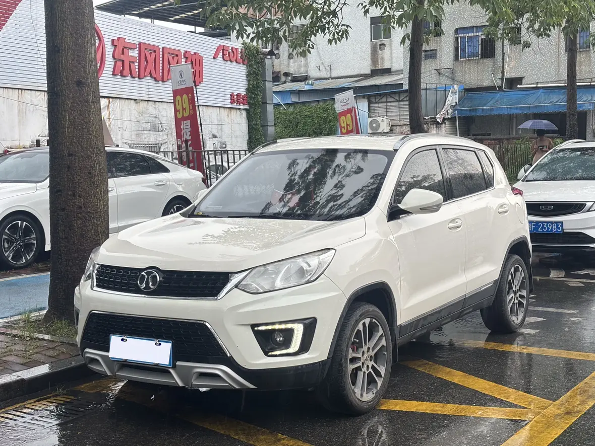 BAIC Shenbao X35