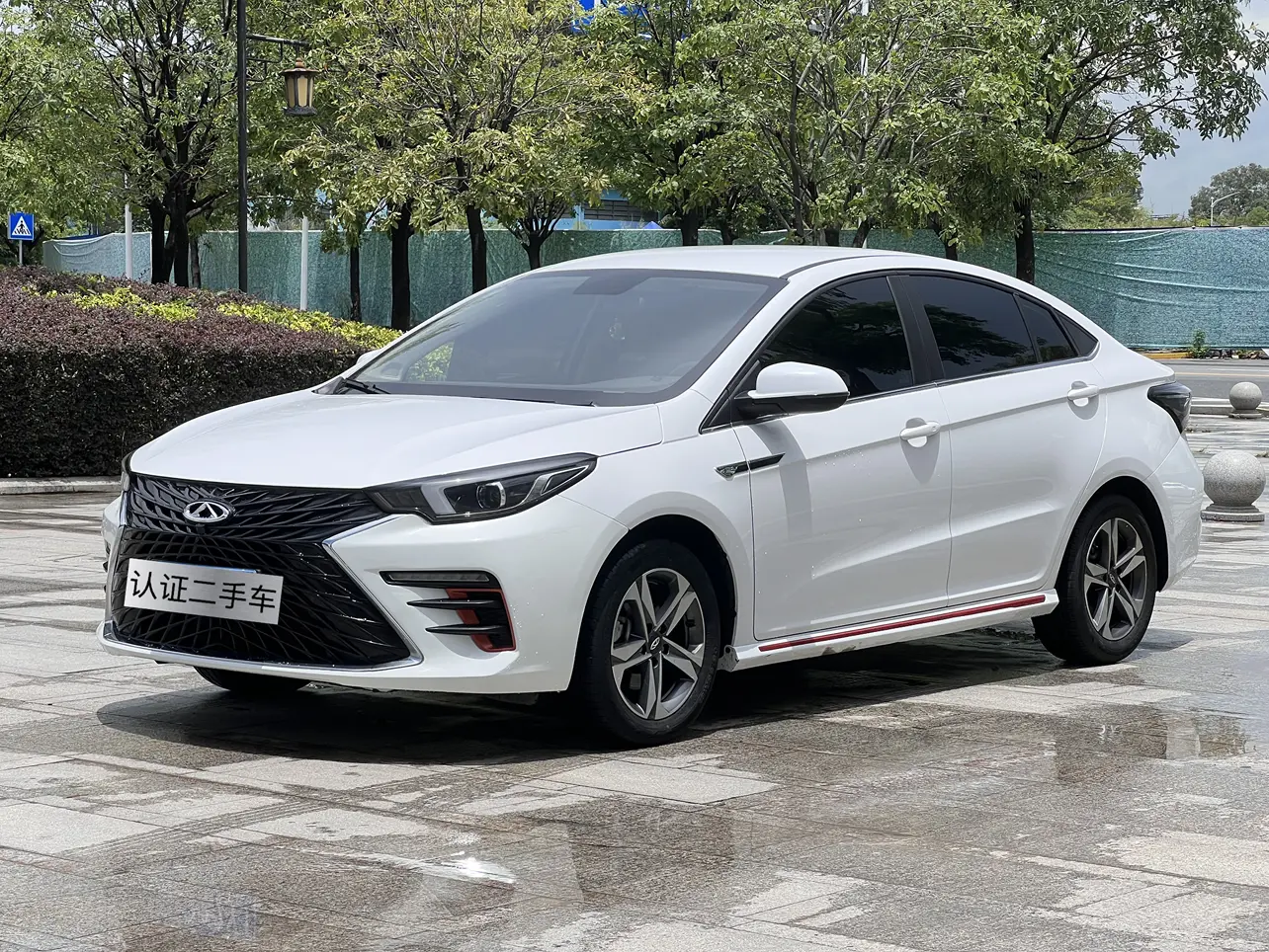Omoda S5