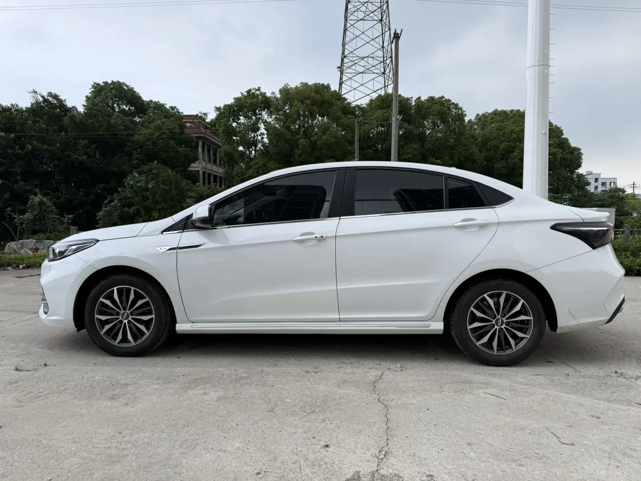 Omoda S5