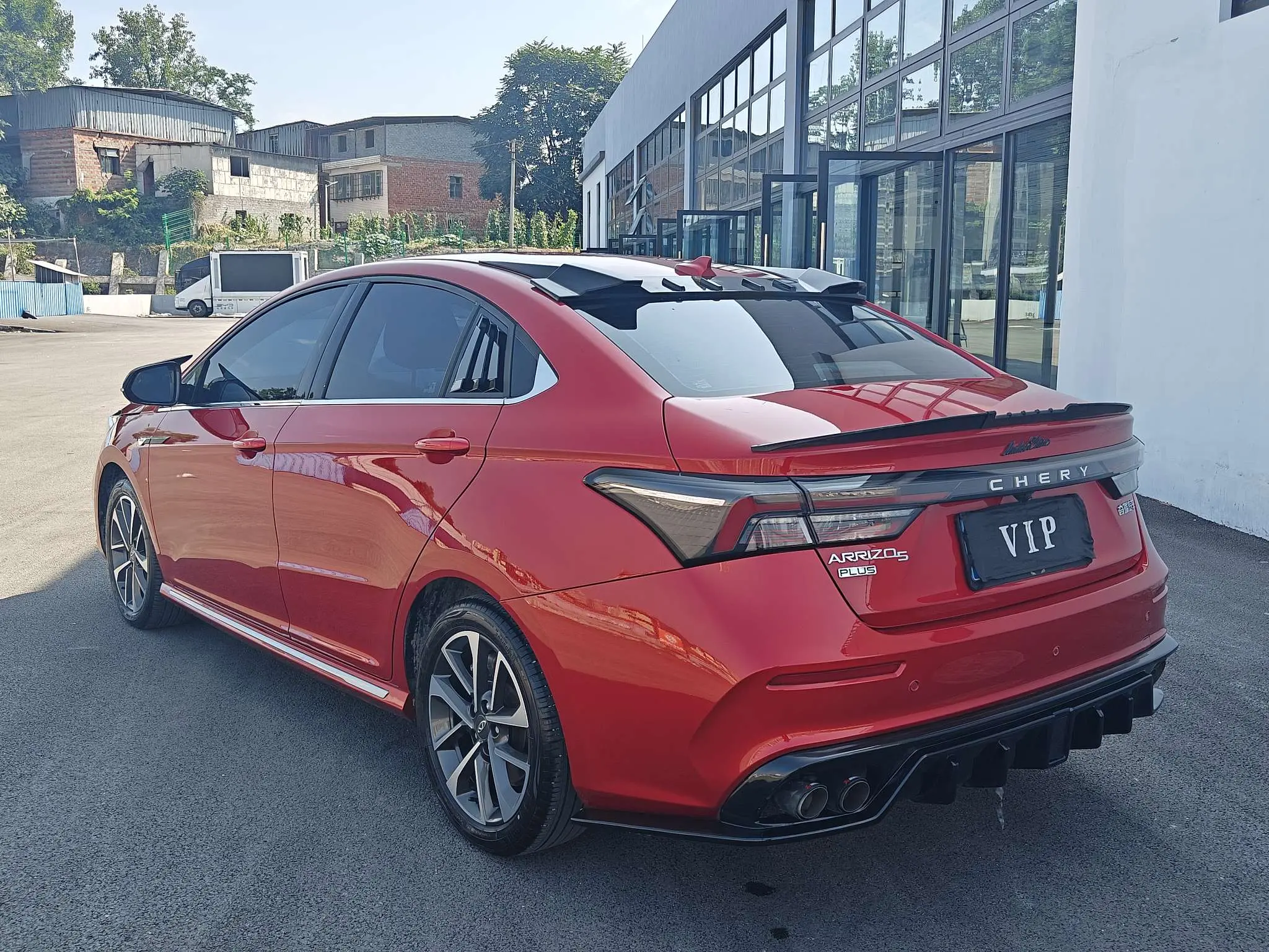 Omoda S5