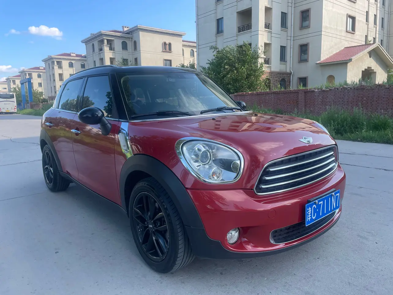MINI COUNTRYMAN