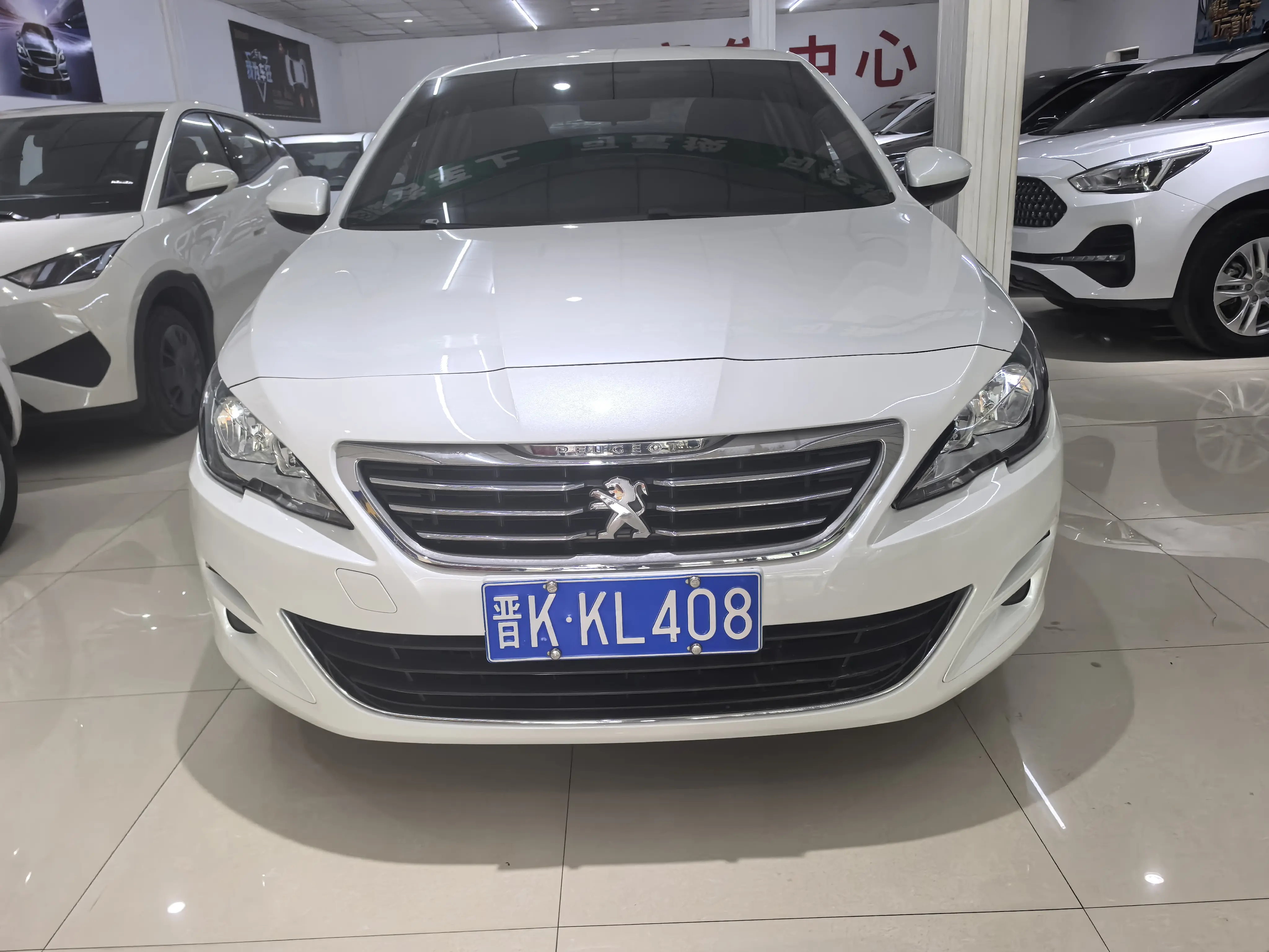 Peugeot 408