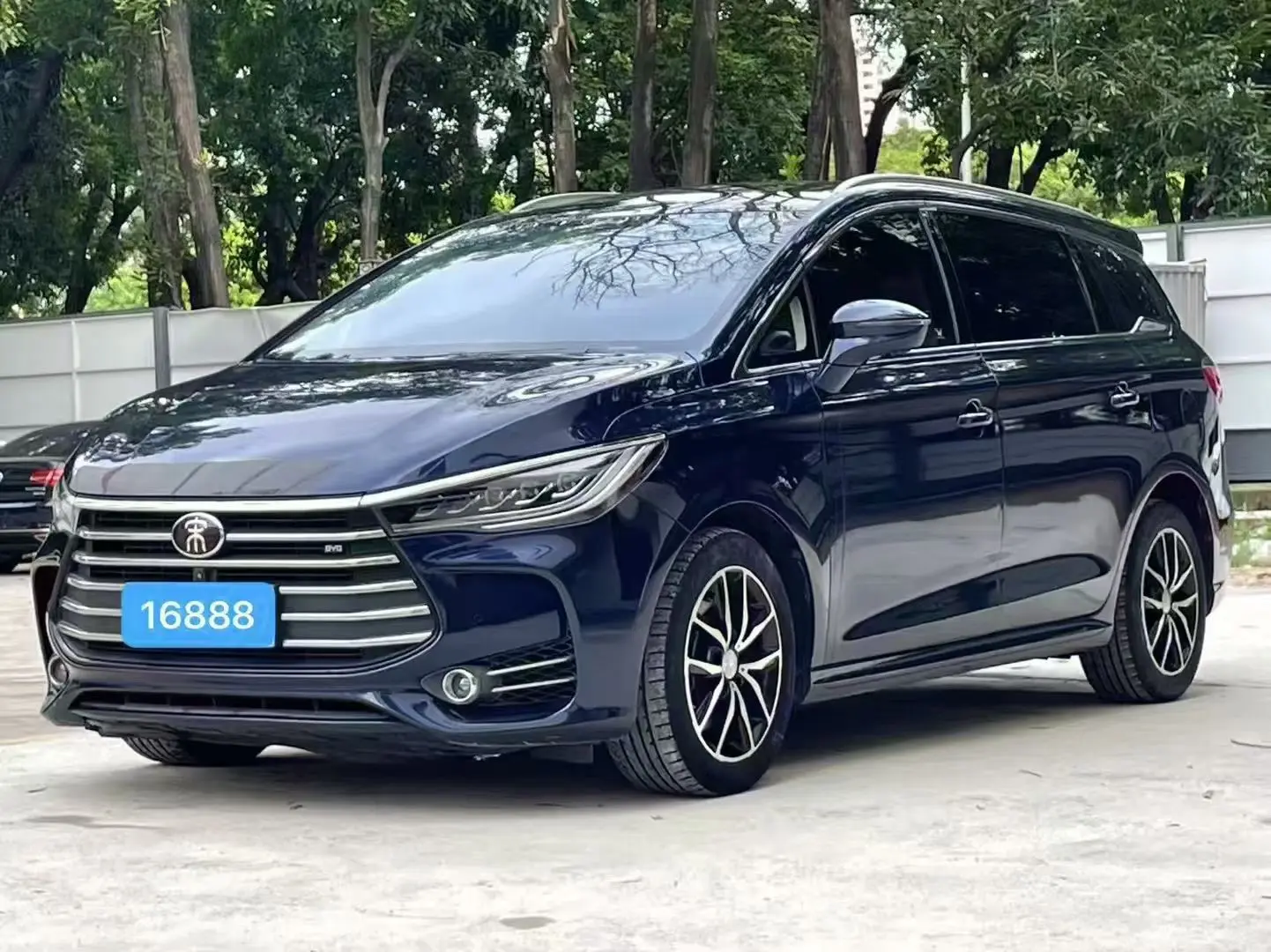 BYD Song MAX  из Китая