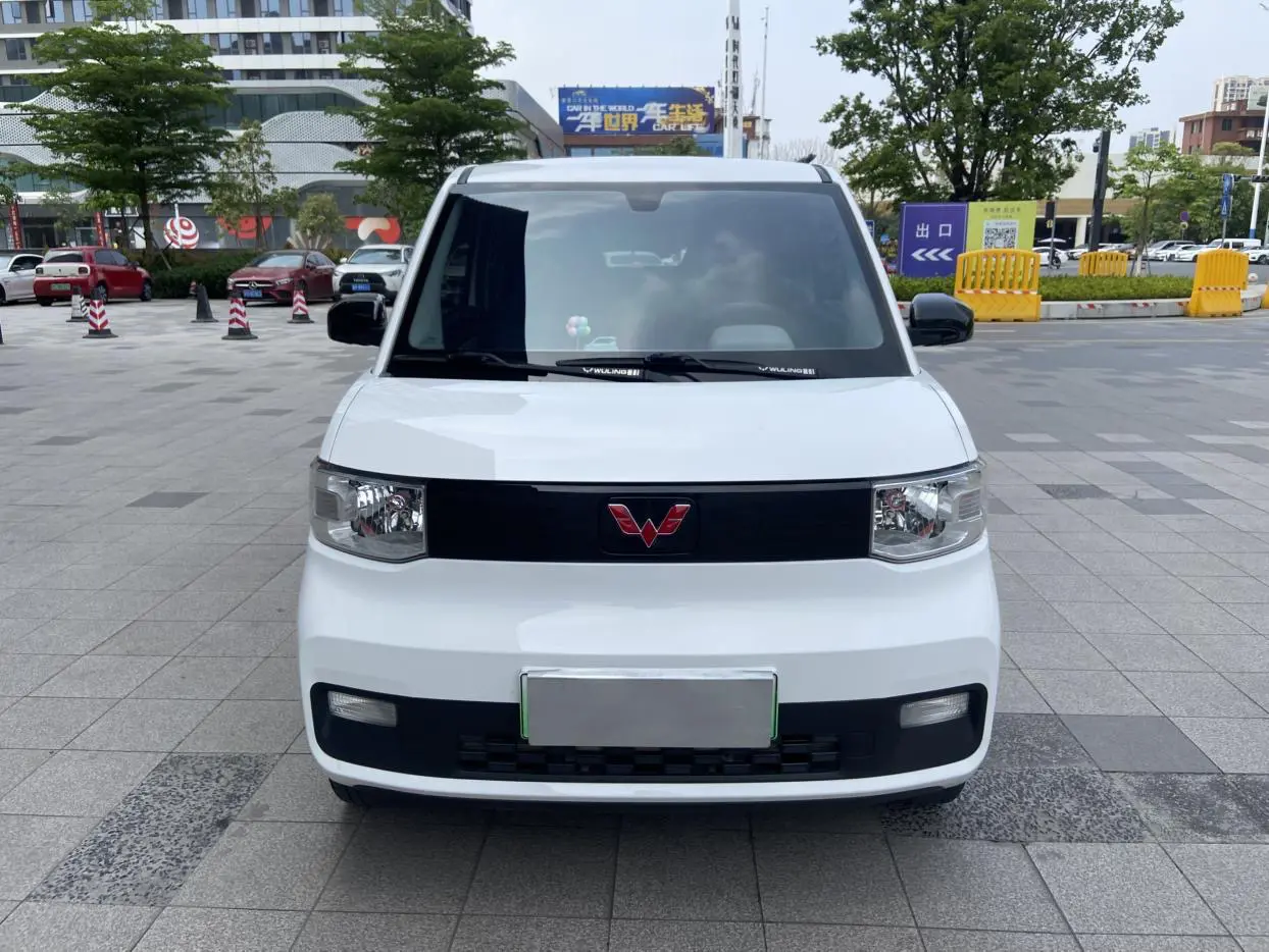 Wuling Hongguang MINIEV  из Китая