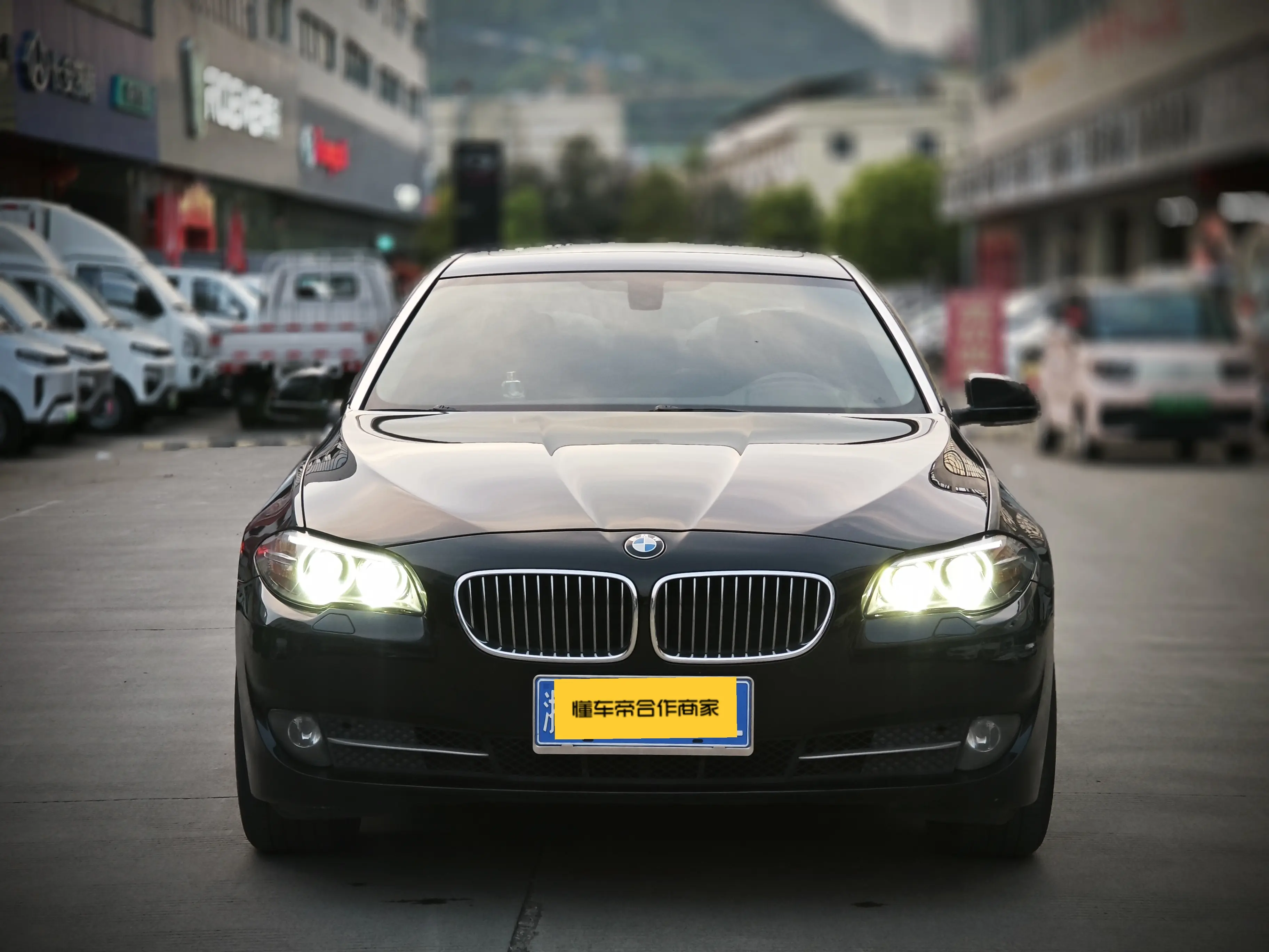 BMW 5 Series  из Китая