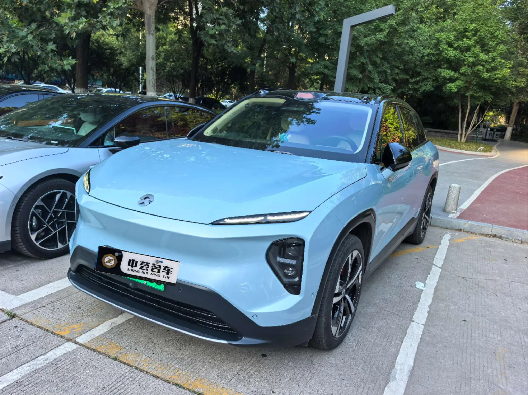 NIO ES7