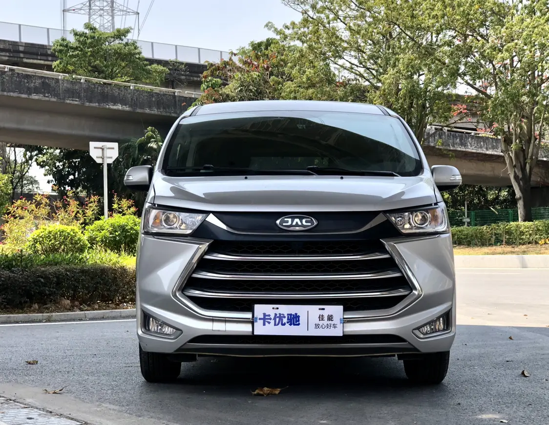 JAC Ruifeng M4  из Китая