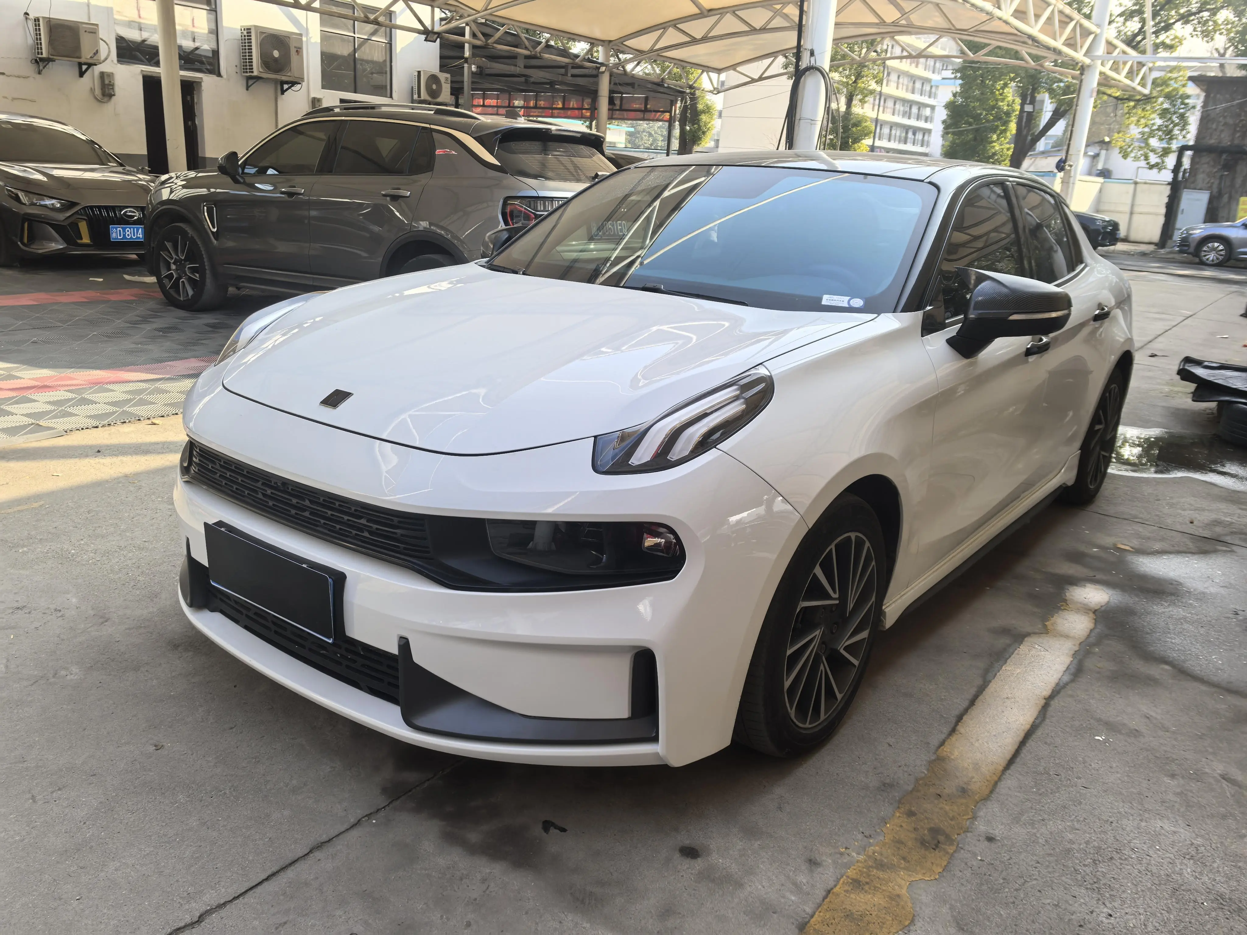 Lynk & Co 03