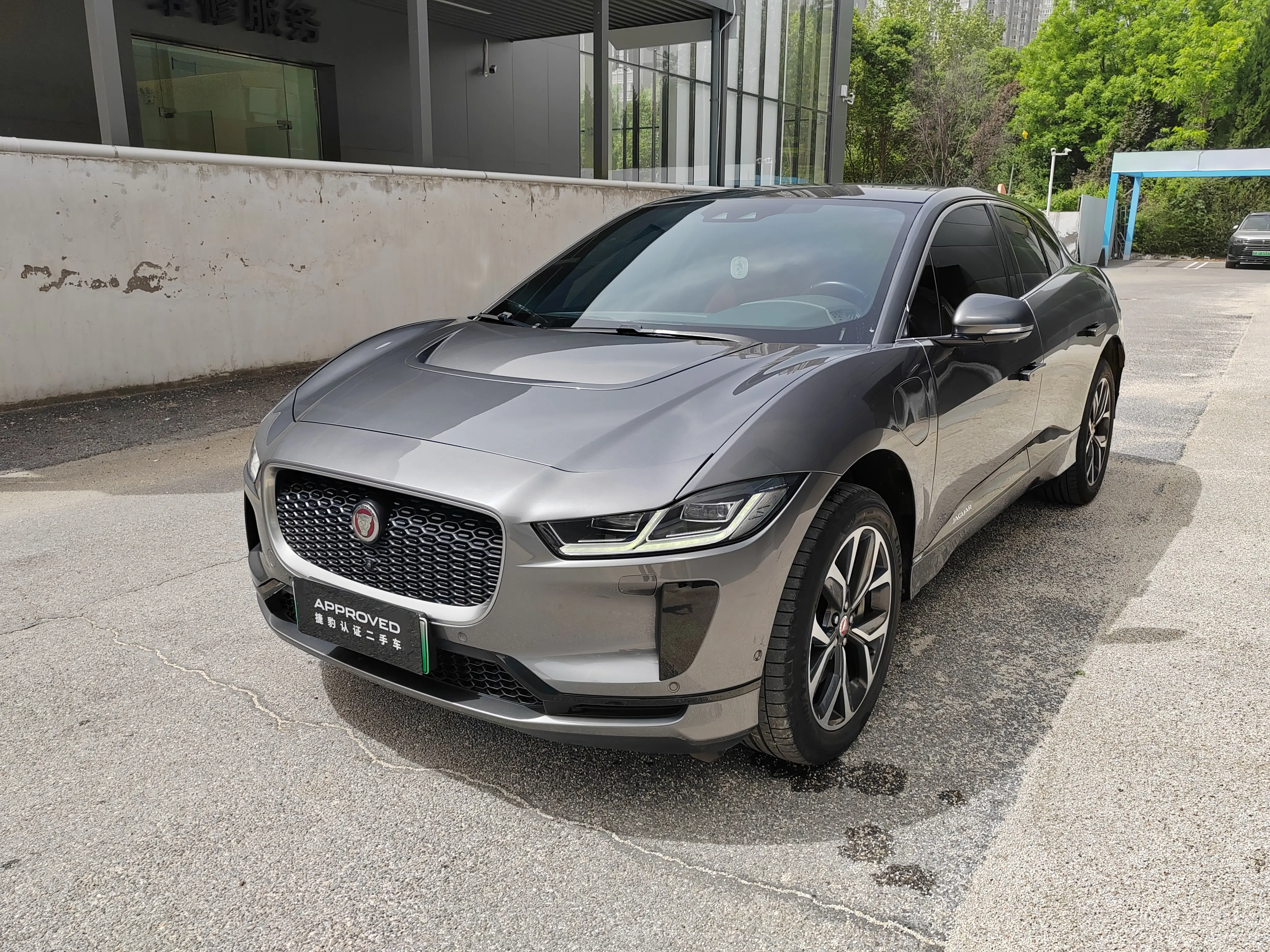 Jaguar I-PACE
