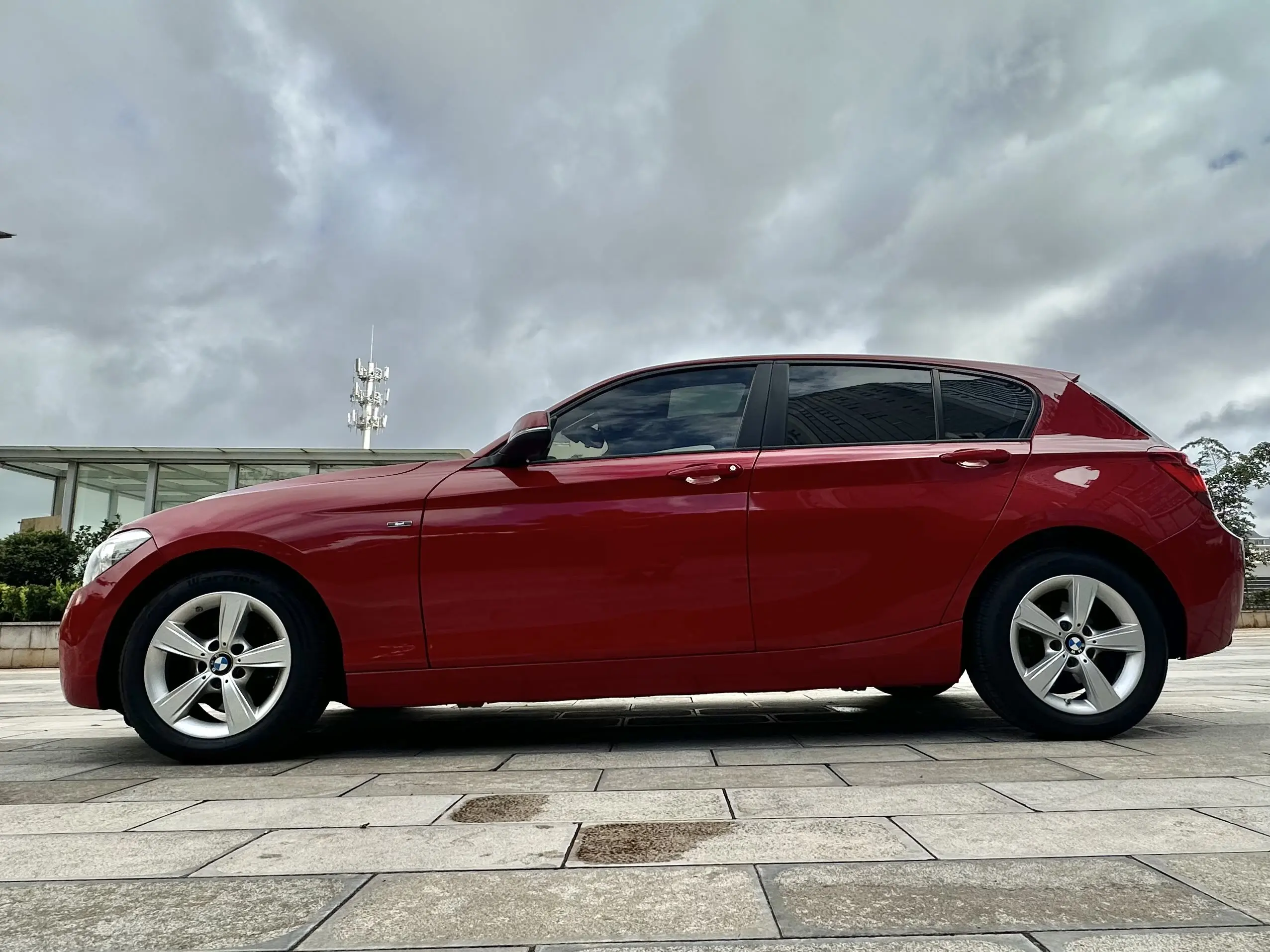 BMW 1 Series (imported)