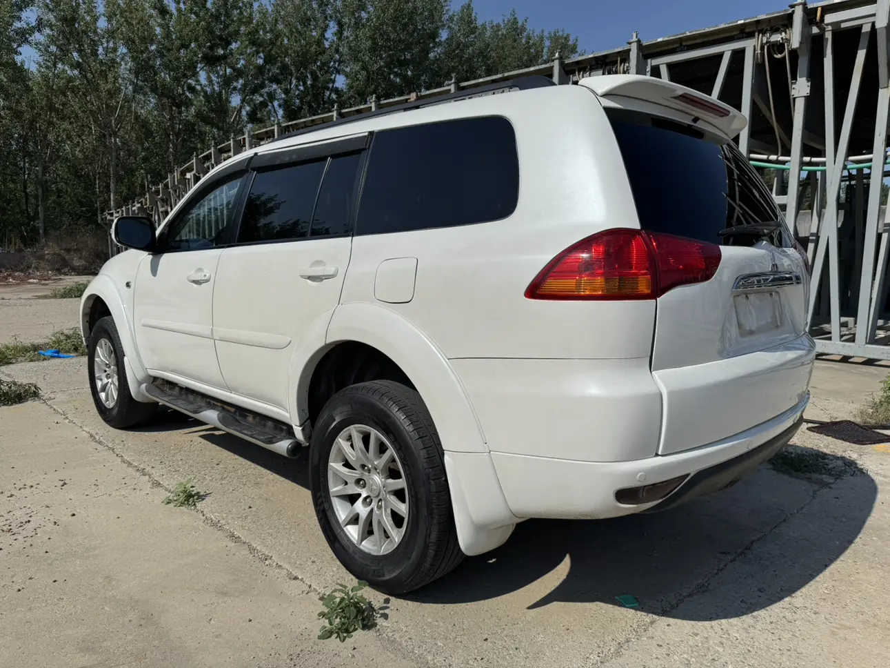 Mitsubishi Pajero Jinchang