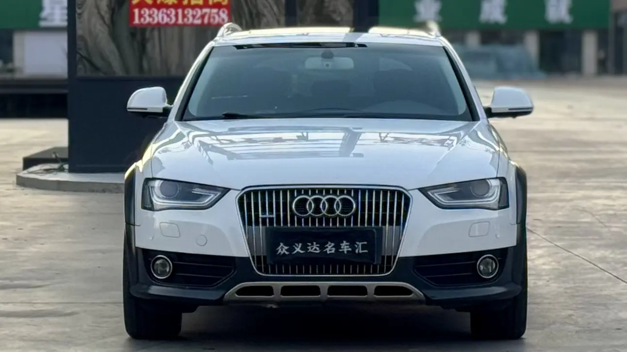 Audi A4 (imported)  из Китая