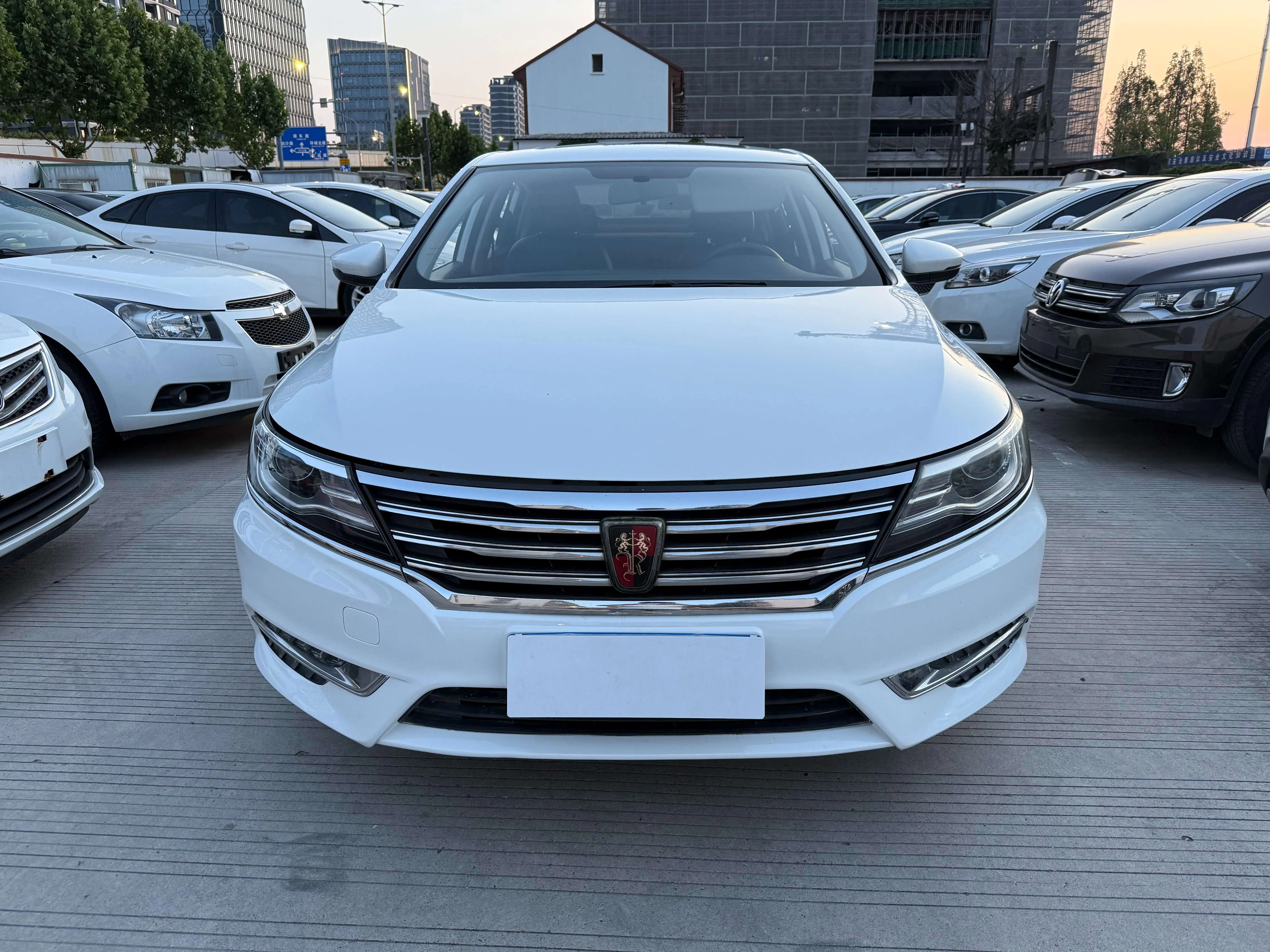 Roewe i6