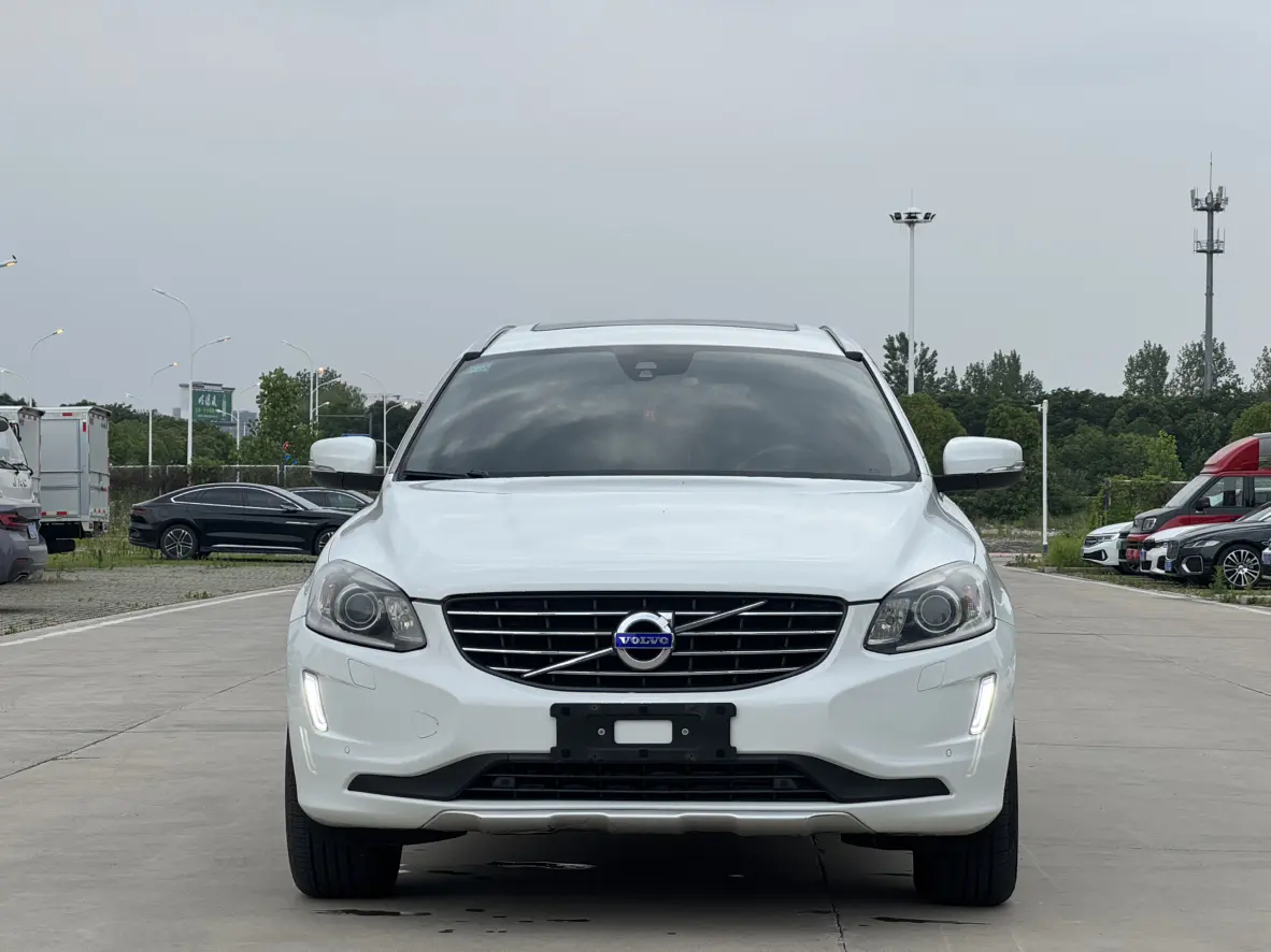 Volvo XC60 (imported)