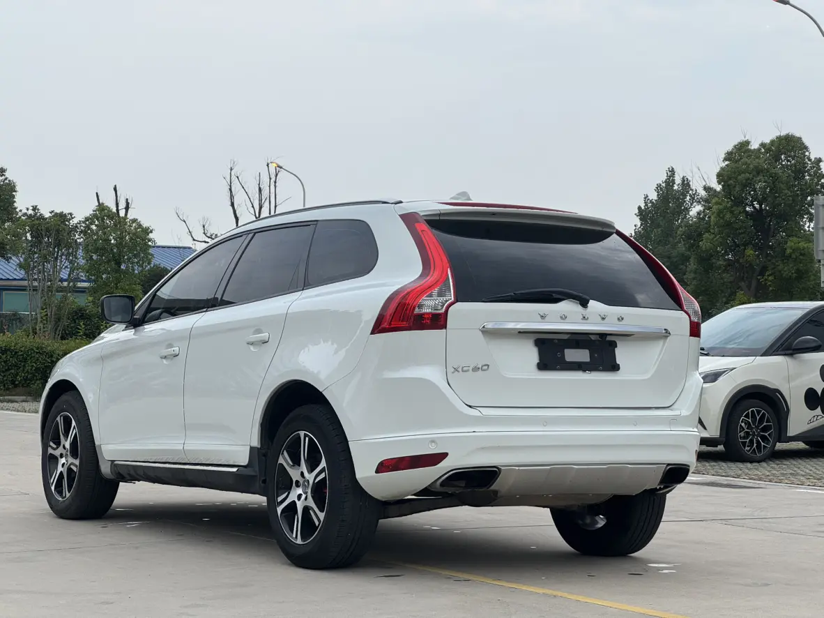 Volvo XC60 (imported)