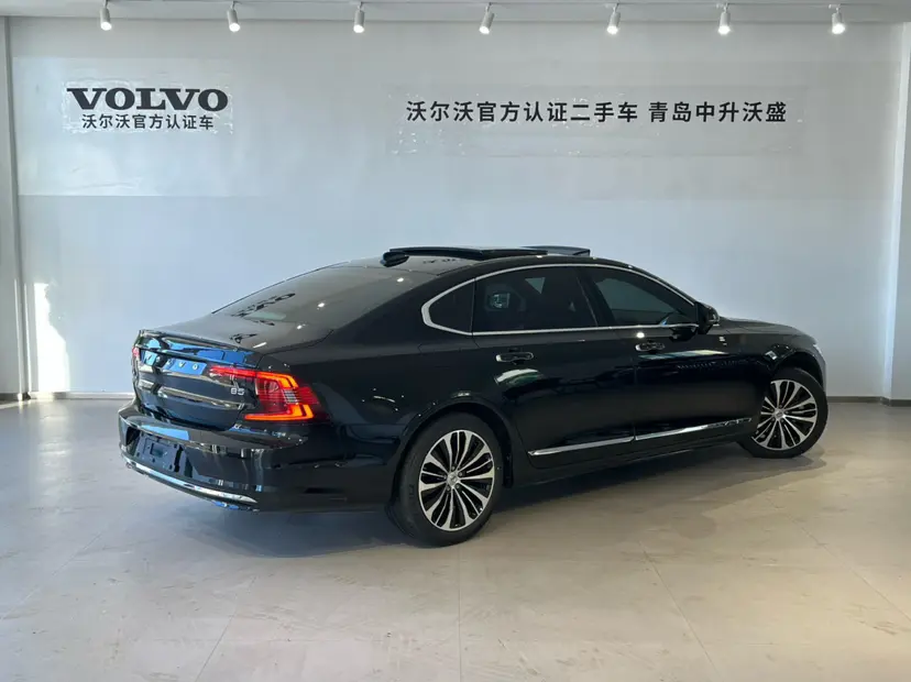 Volvo S90