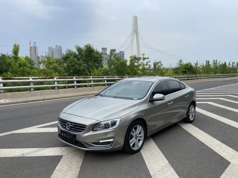 Volvo S60