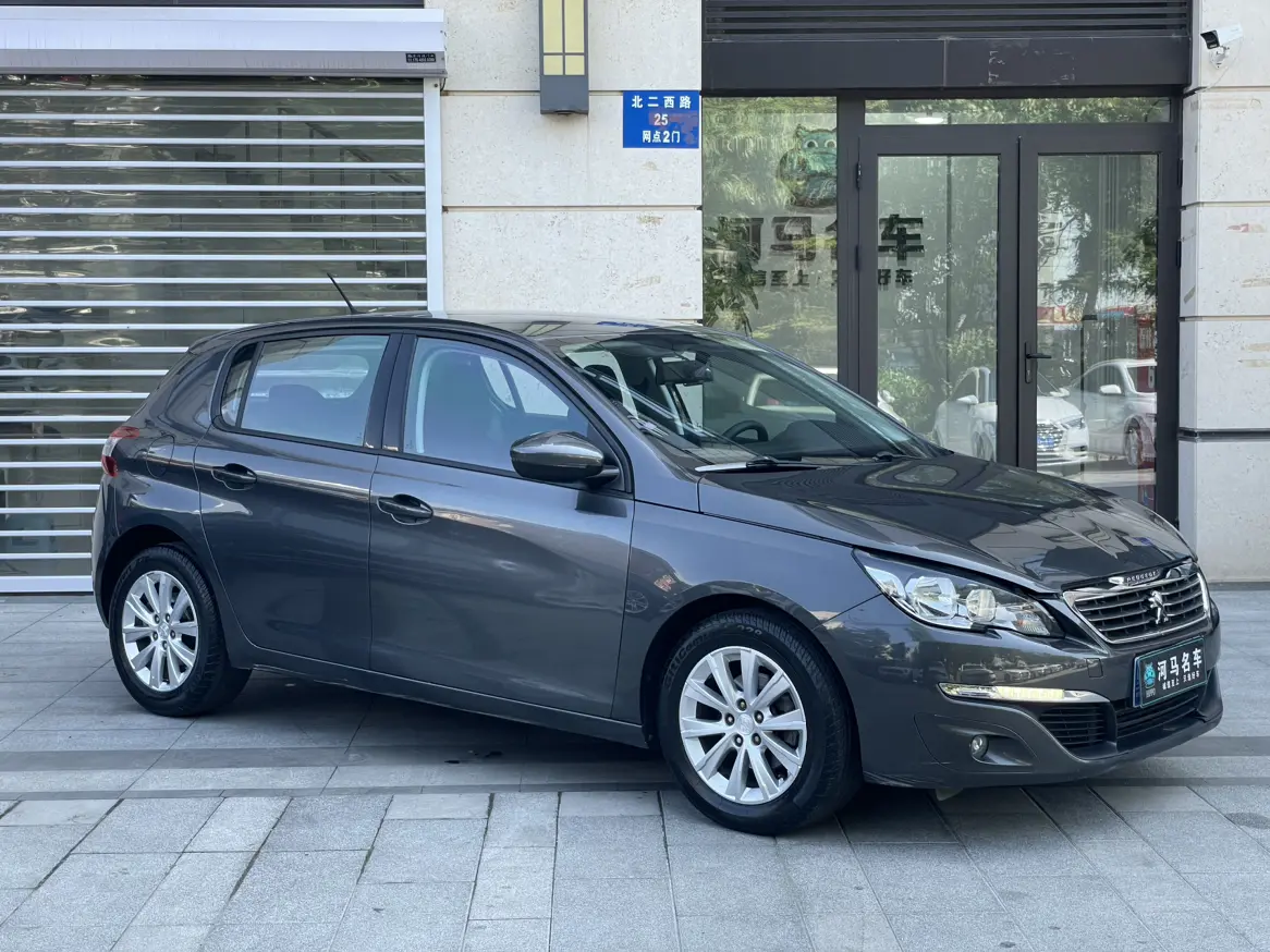 Peugeot 308S