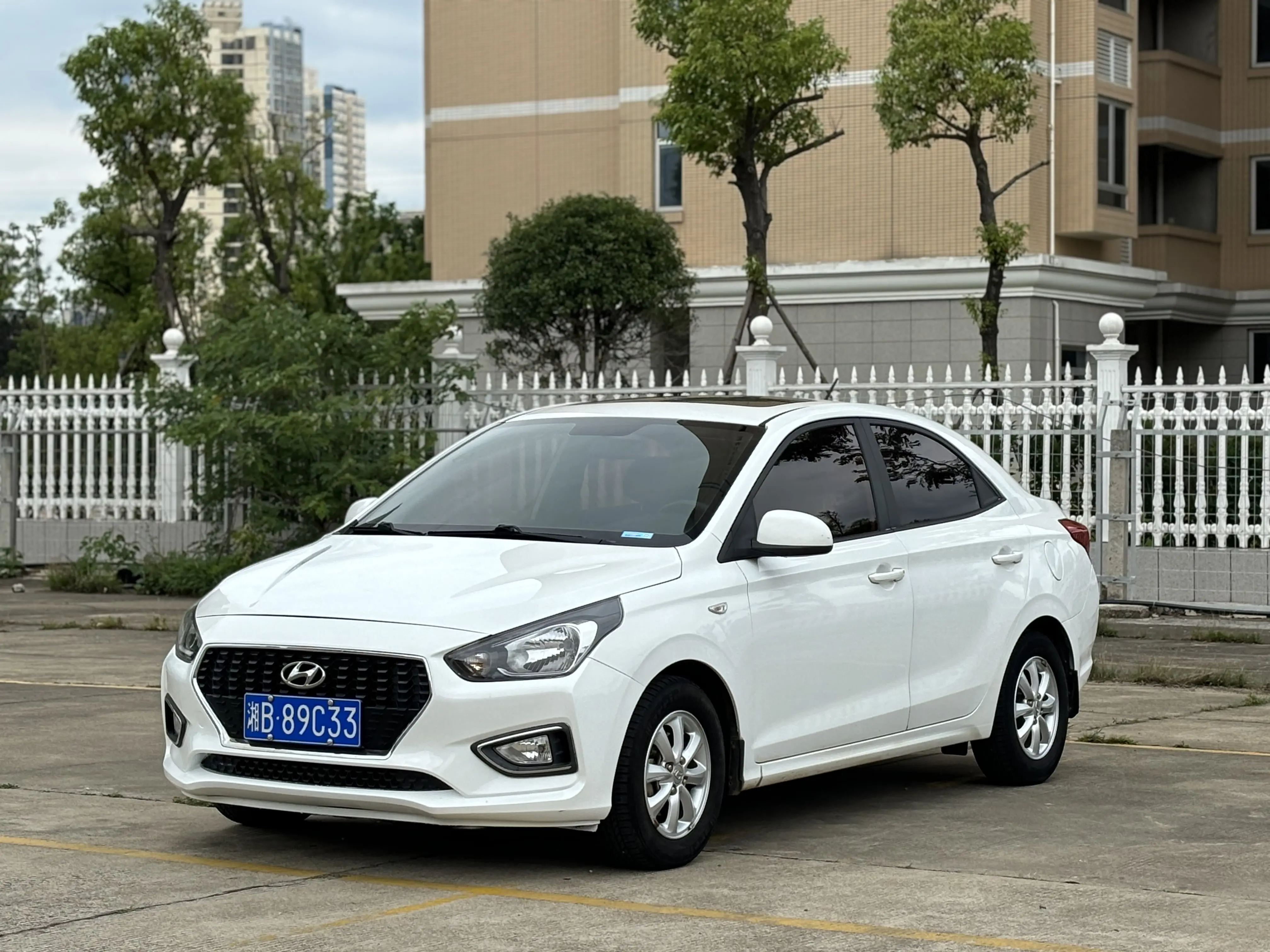 Hyundai Rena