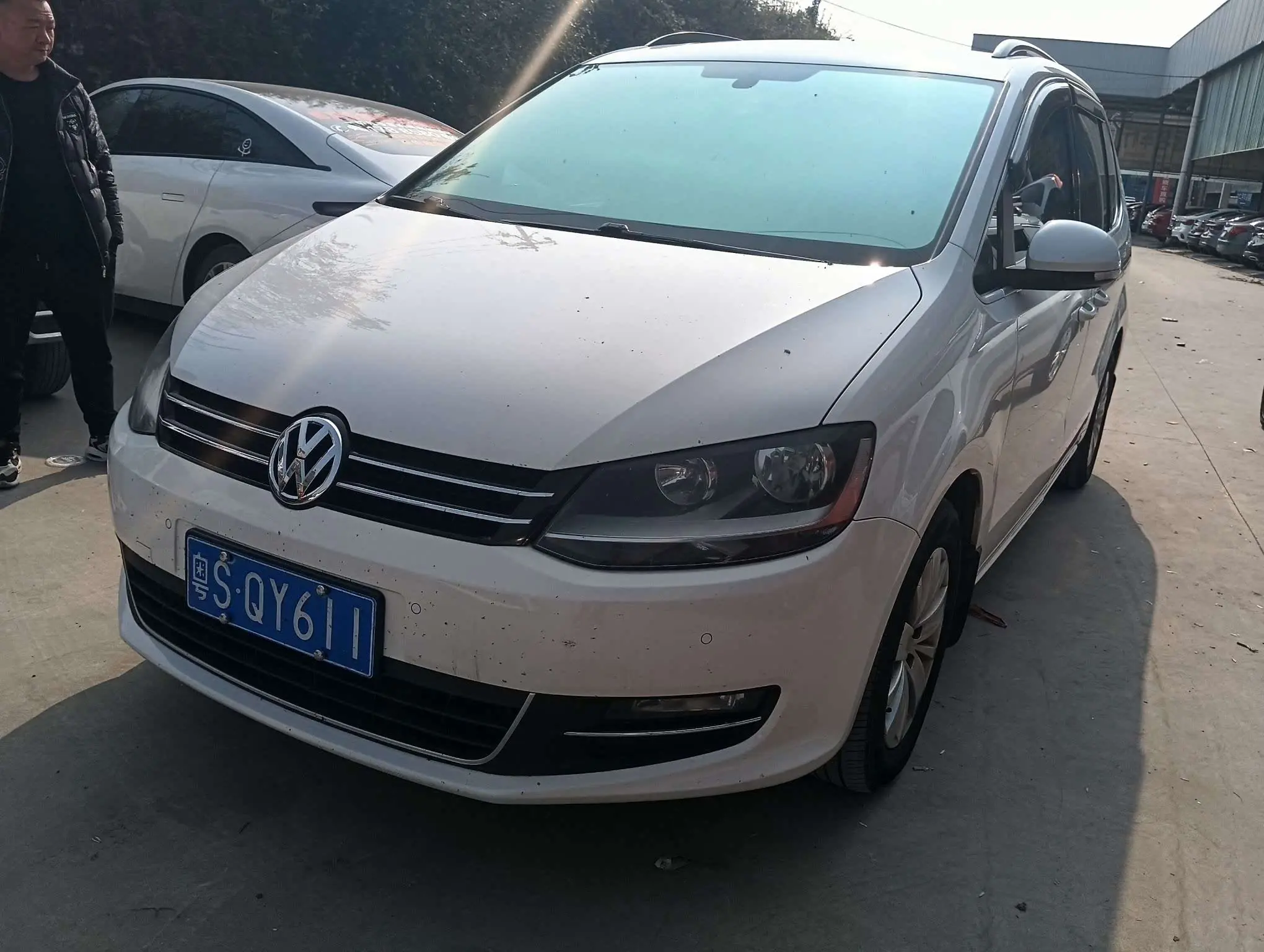 Volkswagen Sharon