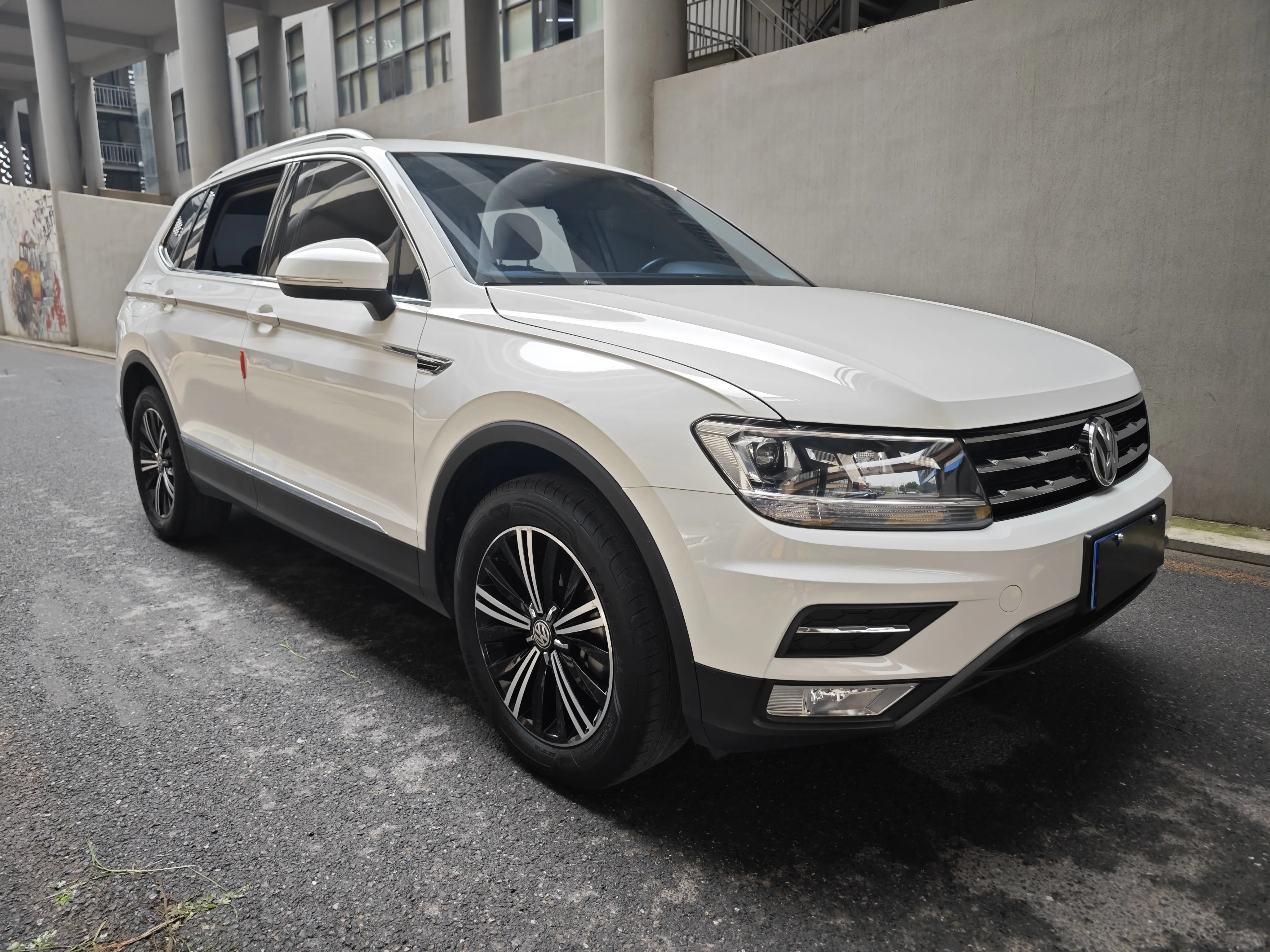 Volkswagen Tiguan L